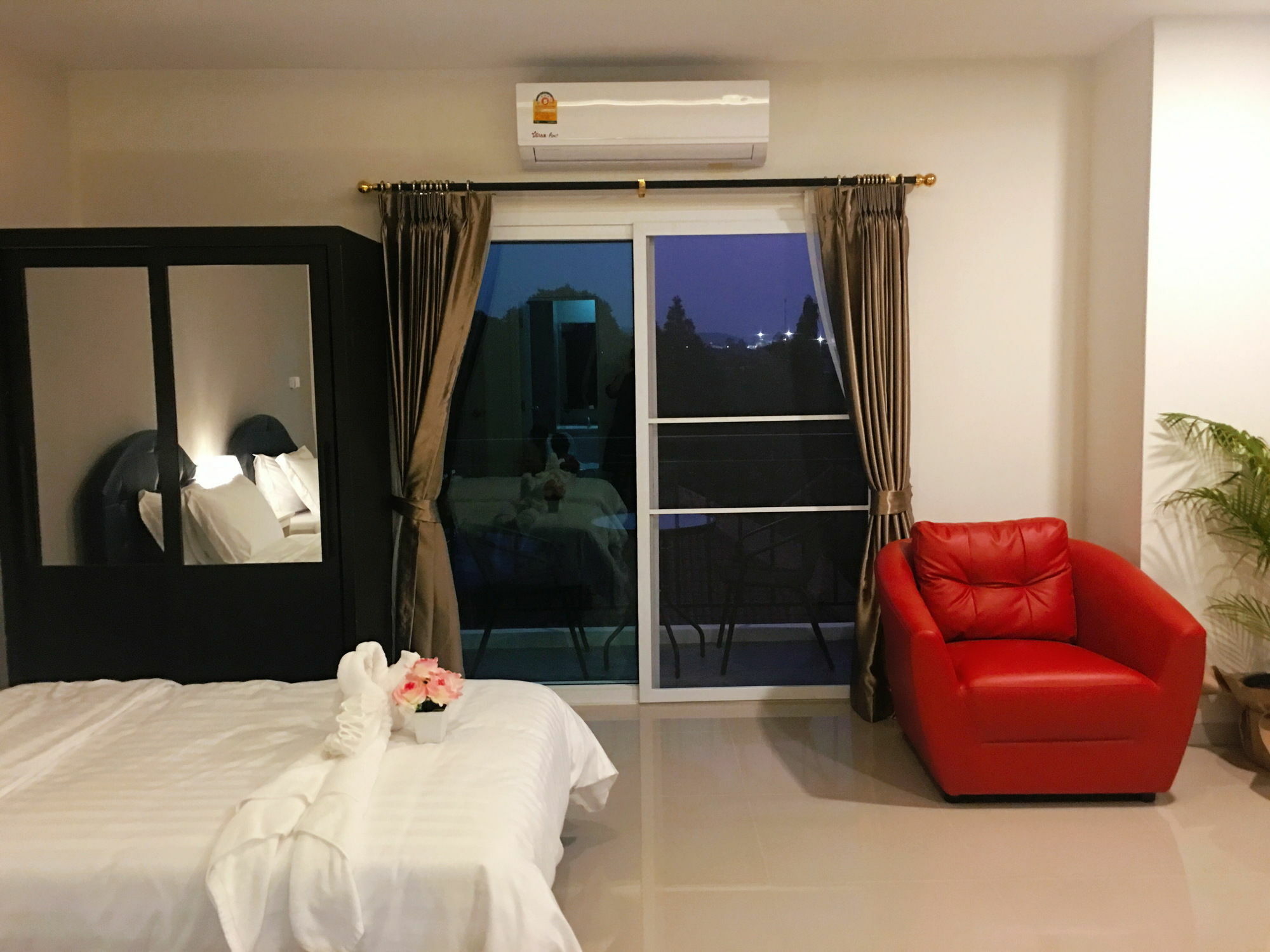 Baan Hinwong Ban Nong Hin (Prachuap Khiri Khan)