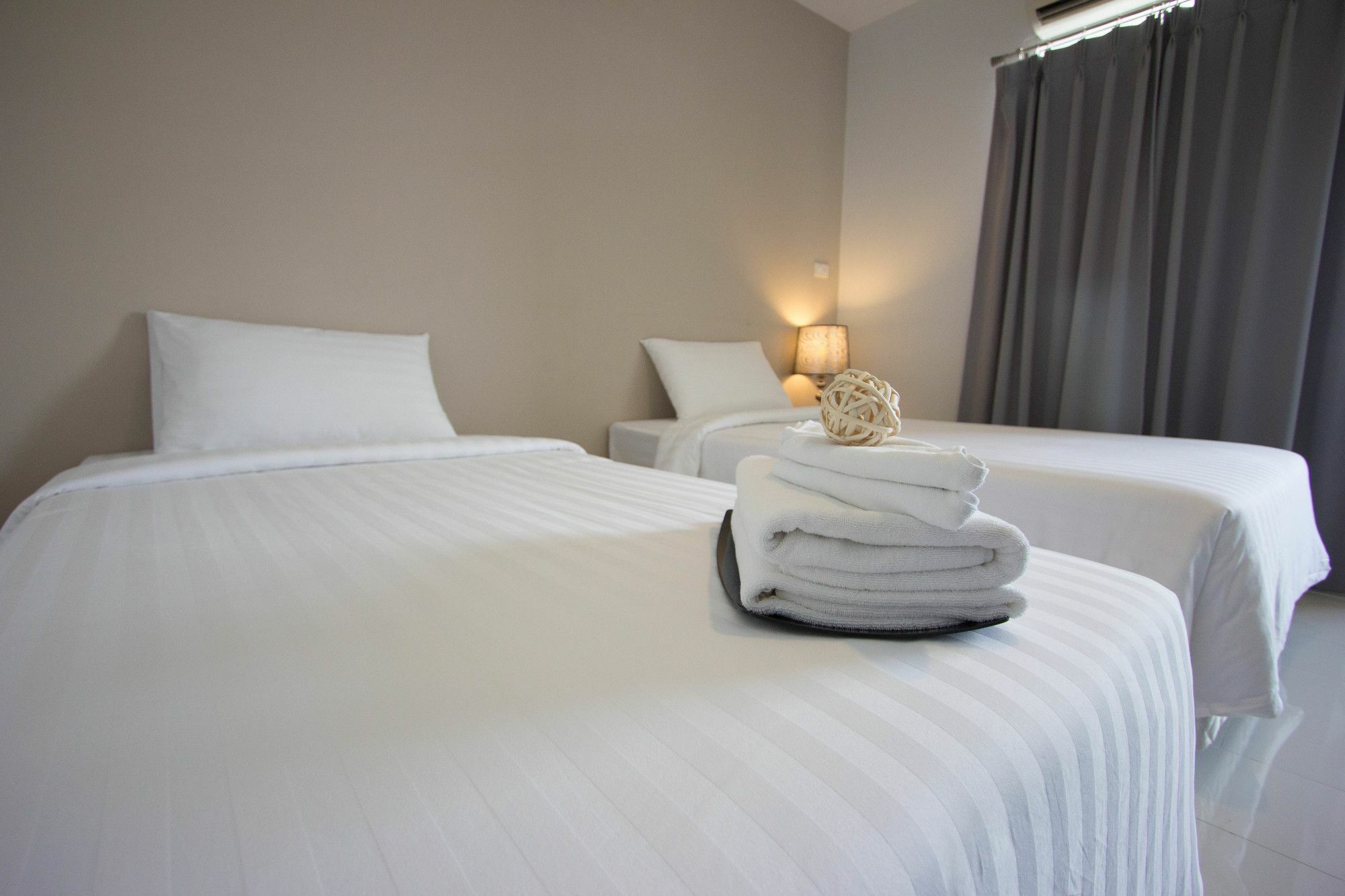 Prime Time Hotel 4*