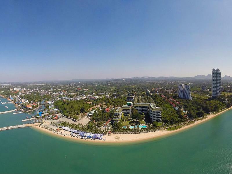 Cross Vibe Pattaya Seaphere - Formerly X2 Vibe Pattaya Seaphere 4*