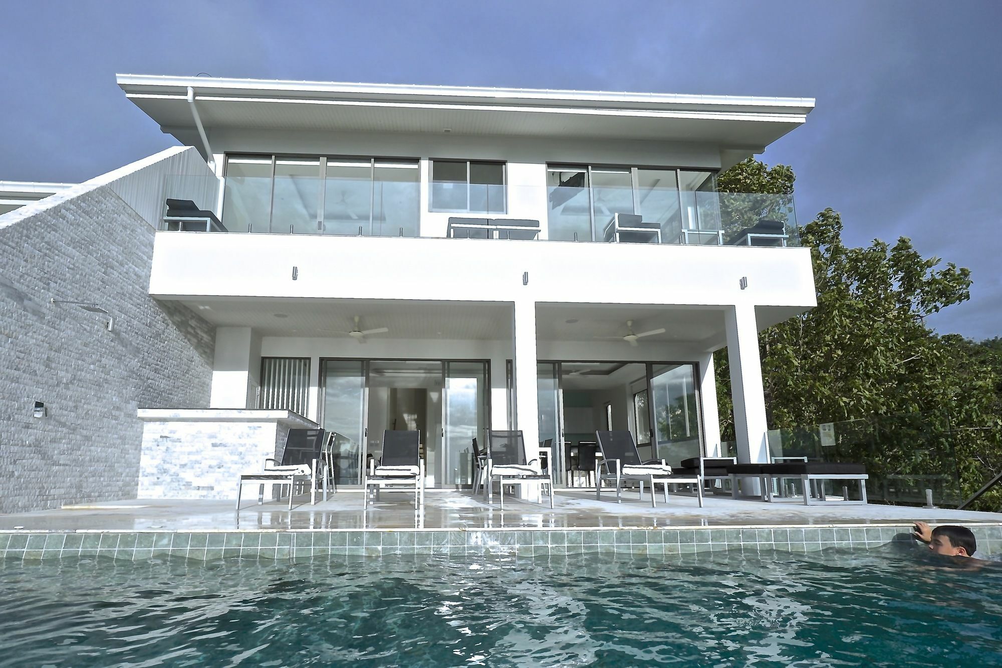 Red Sky View Villa *