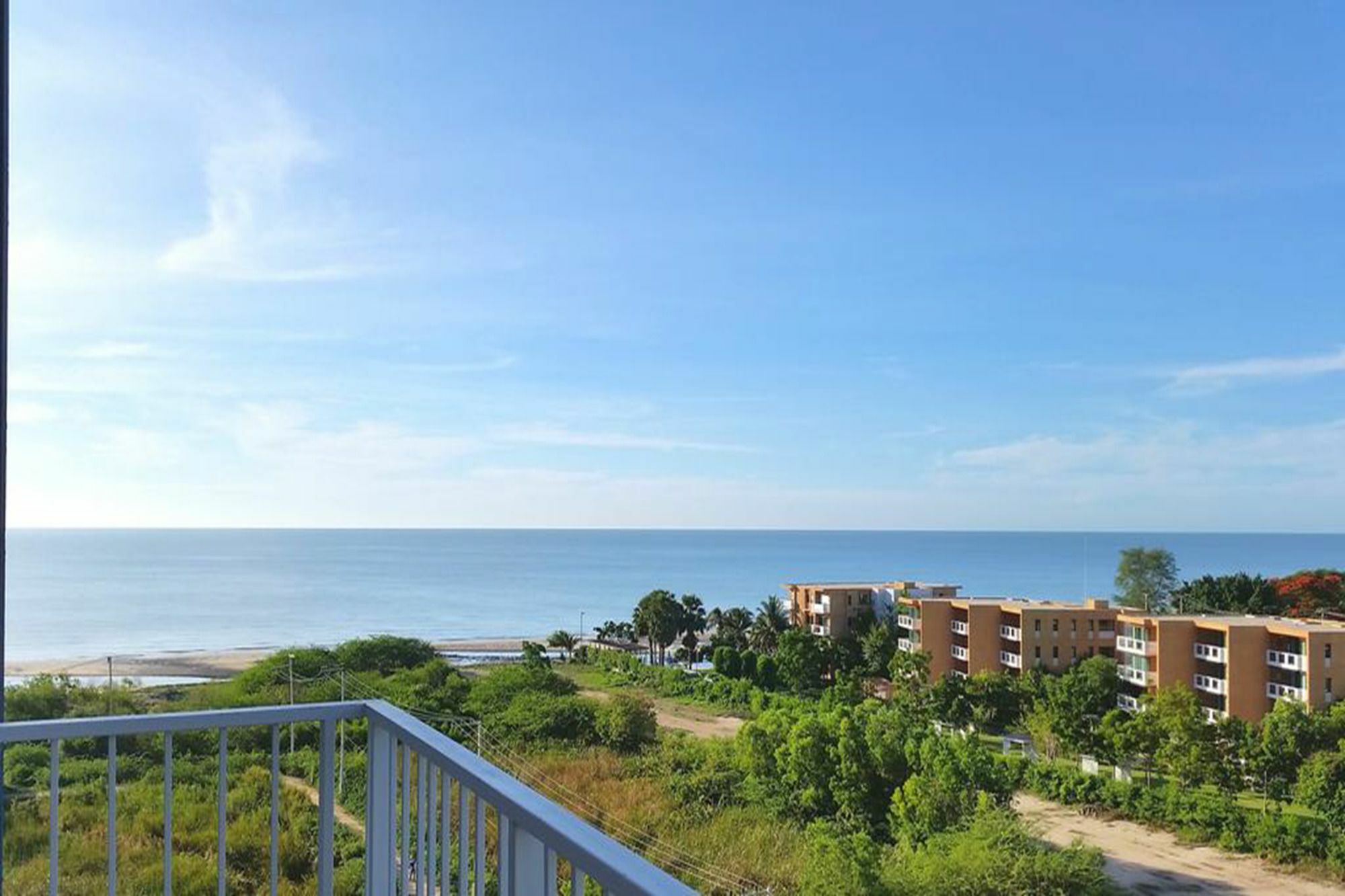 Apartment Baan Thew Talay Blue Sapphire 353 *