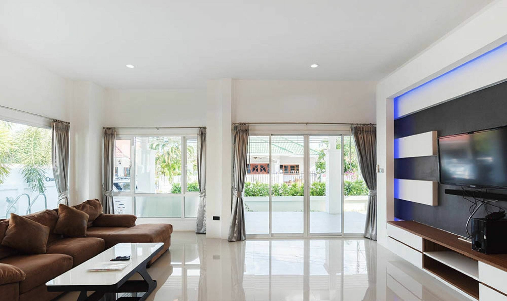 Baan Suk Sabai By Favstay Villa