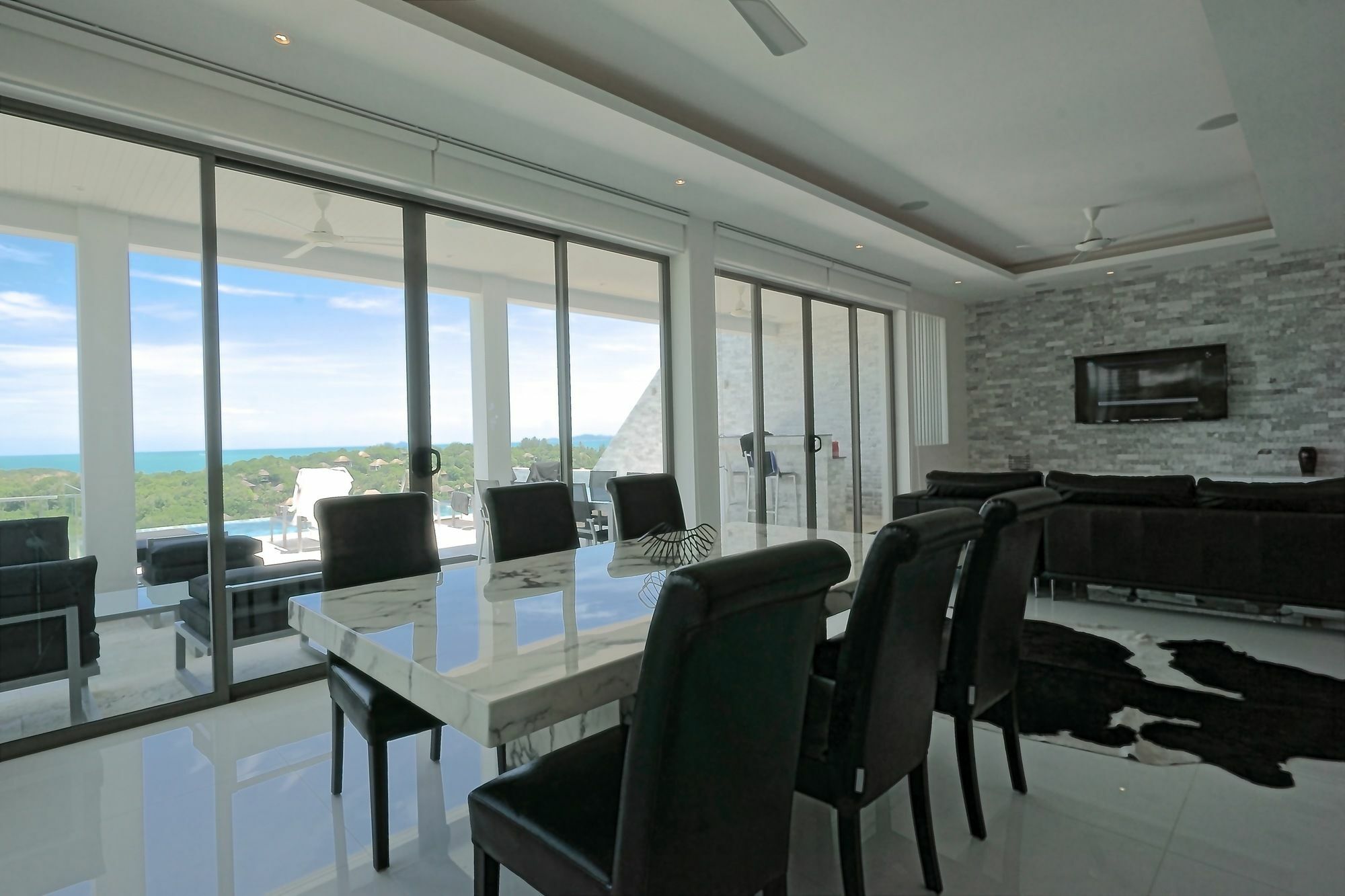 Red Sky View Villa