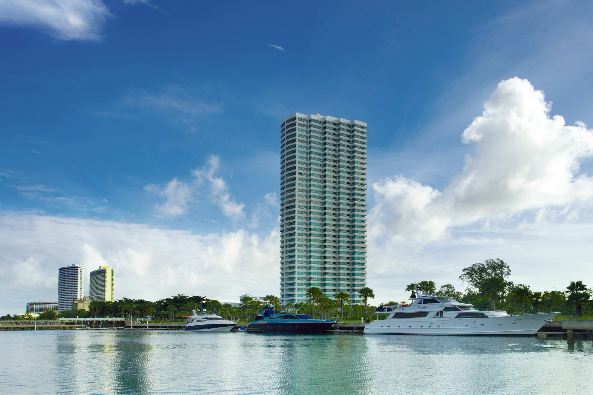 Hotel Ocean Marina Pattaya Jomtien 5*