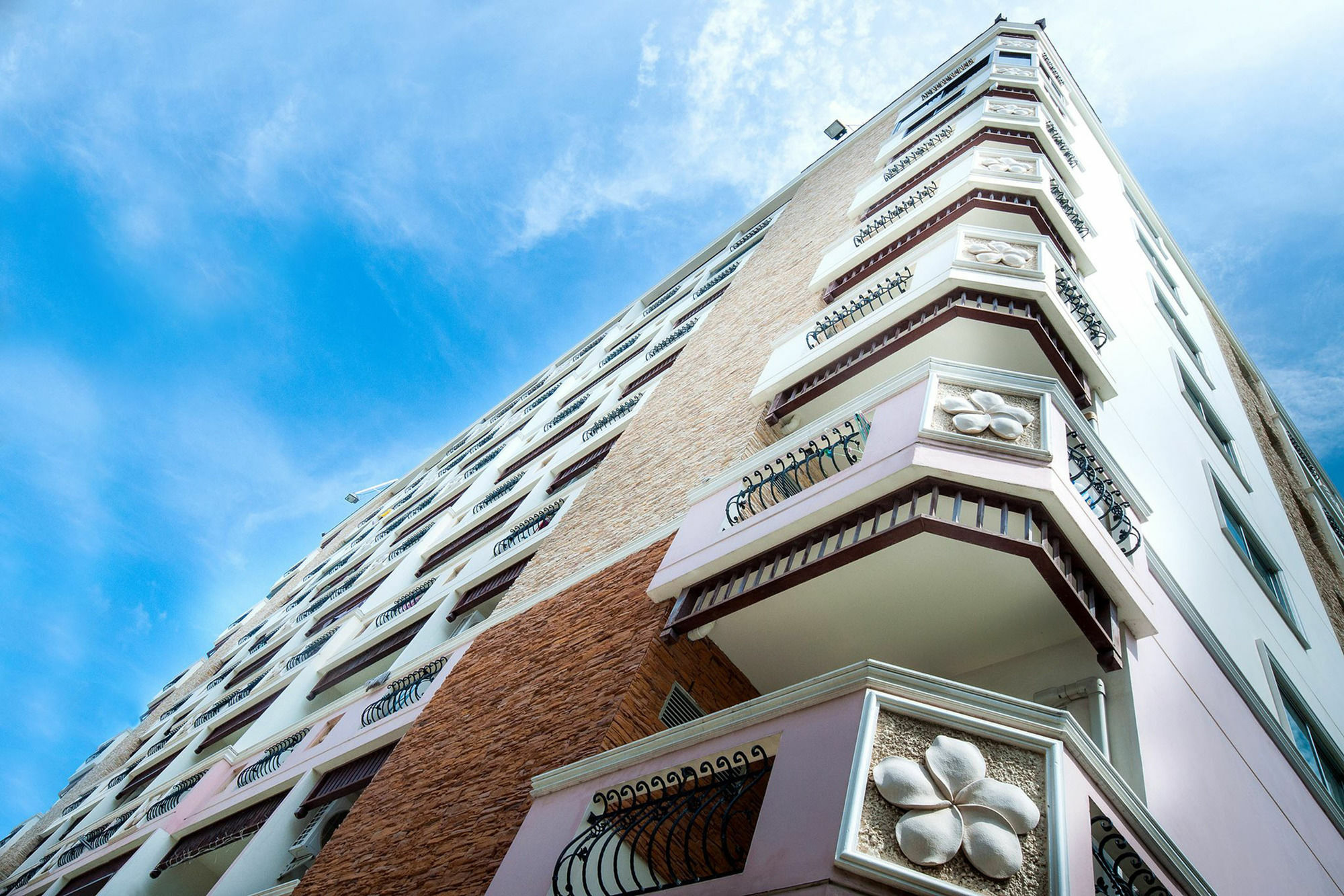 Hotel Sa-bai-dee 3*
