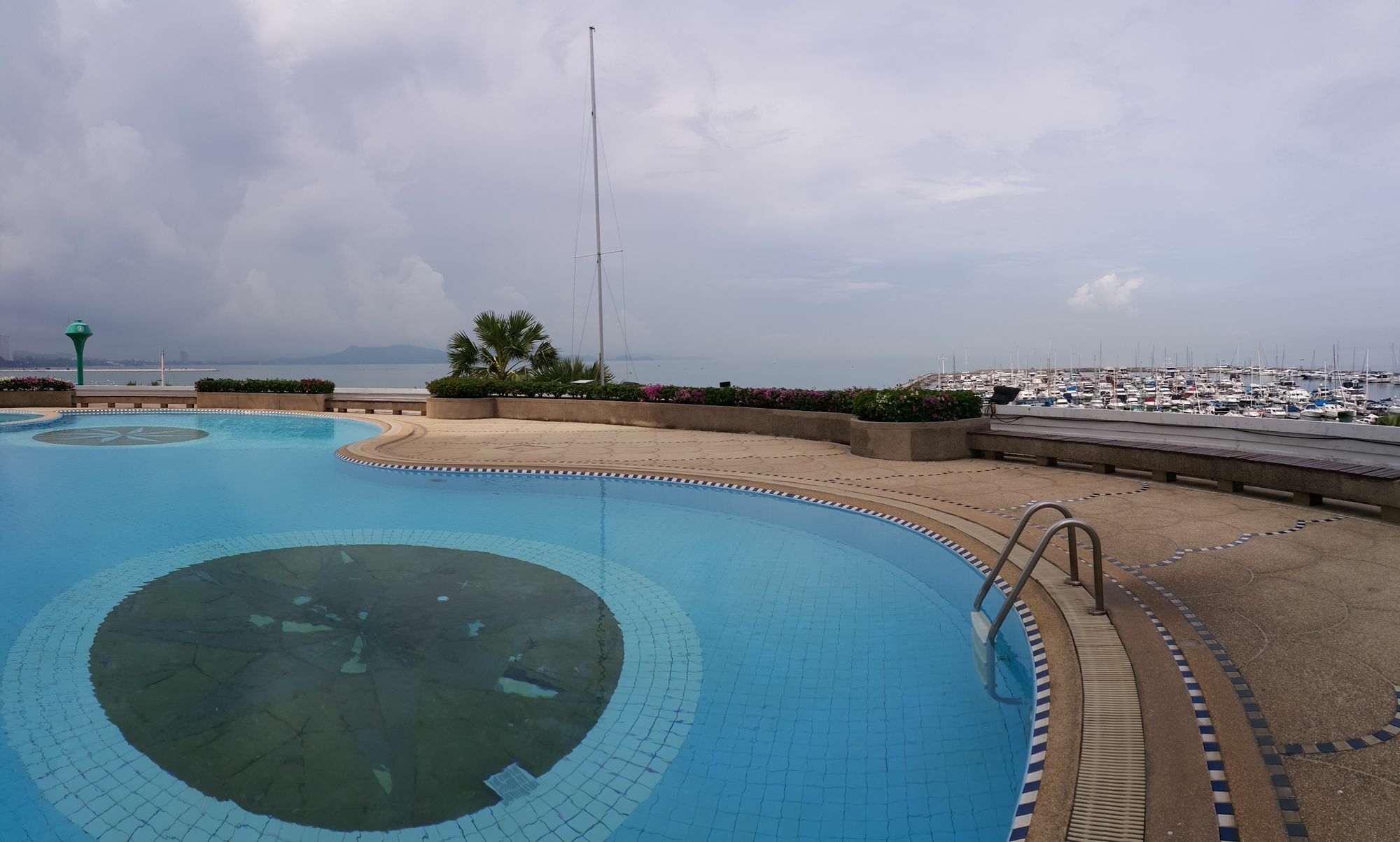 Hotel Ocean Marina Pattaya Jomtien 5*