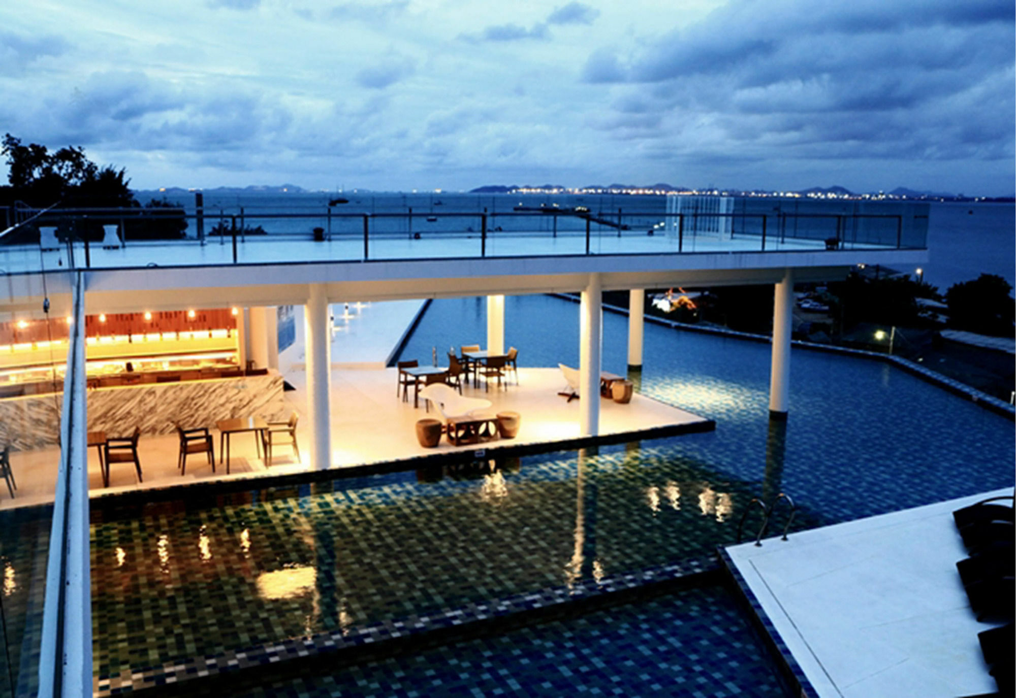 Tsix5 Phenomenal Hotel 5*