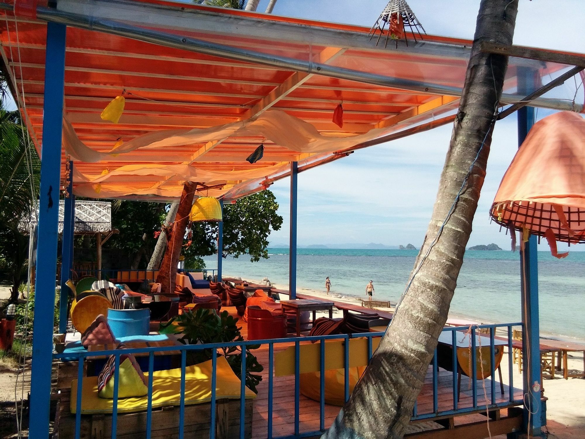 I Talay Bar & Hotel 2*