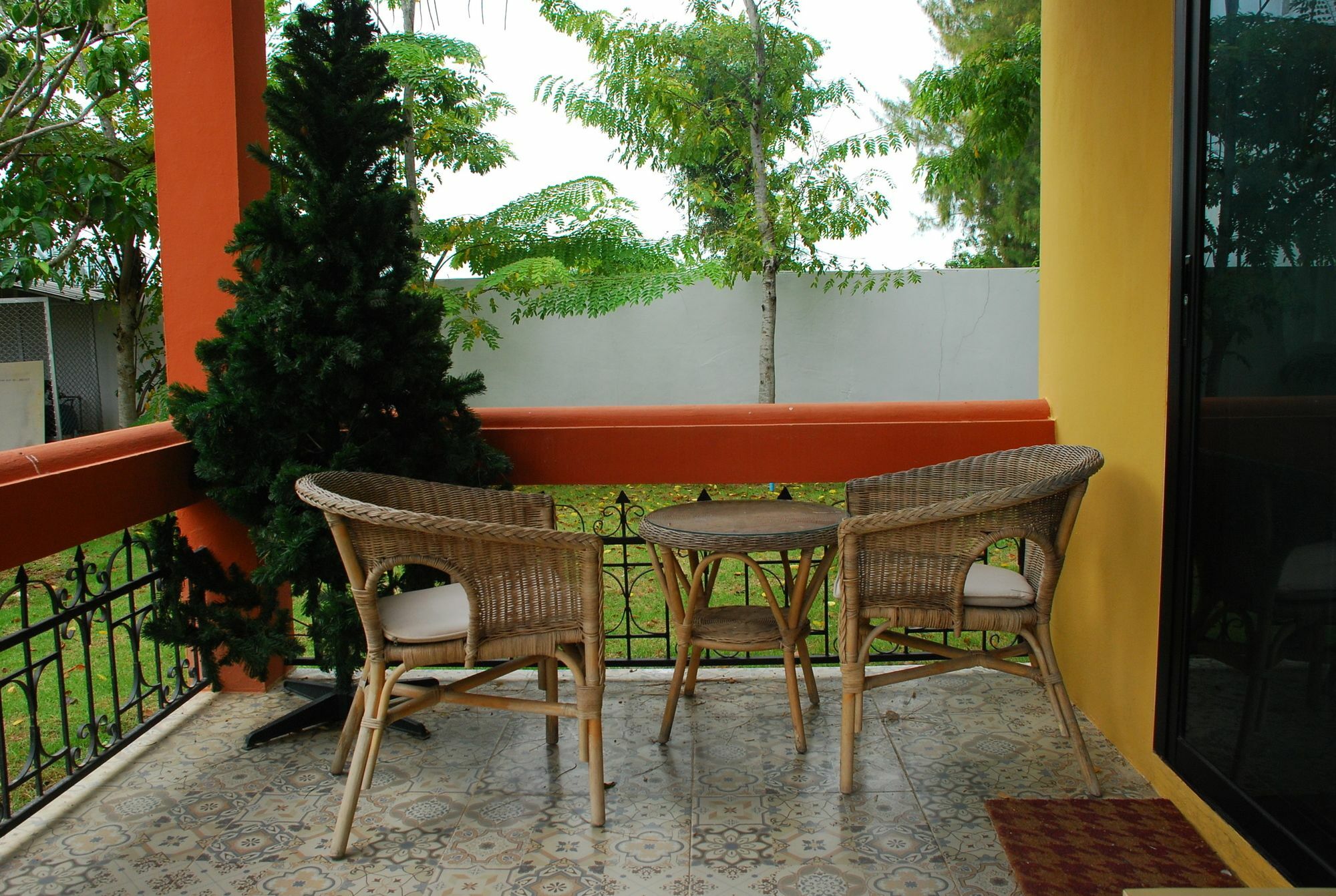 Guest house Phutara 2*