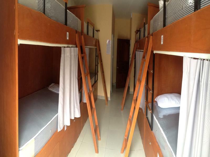 Jomtien Hostel 2*