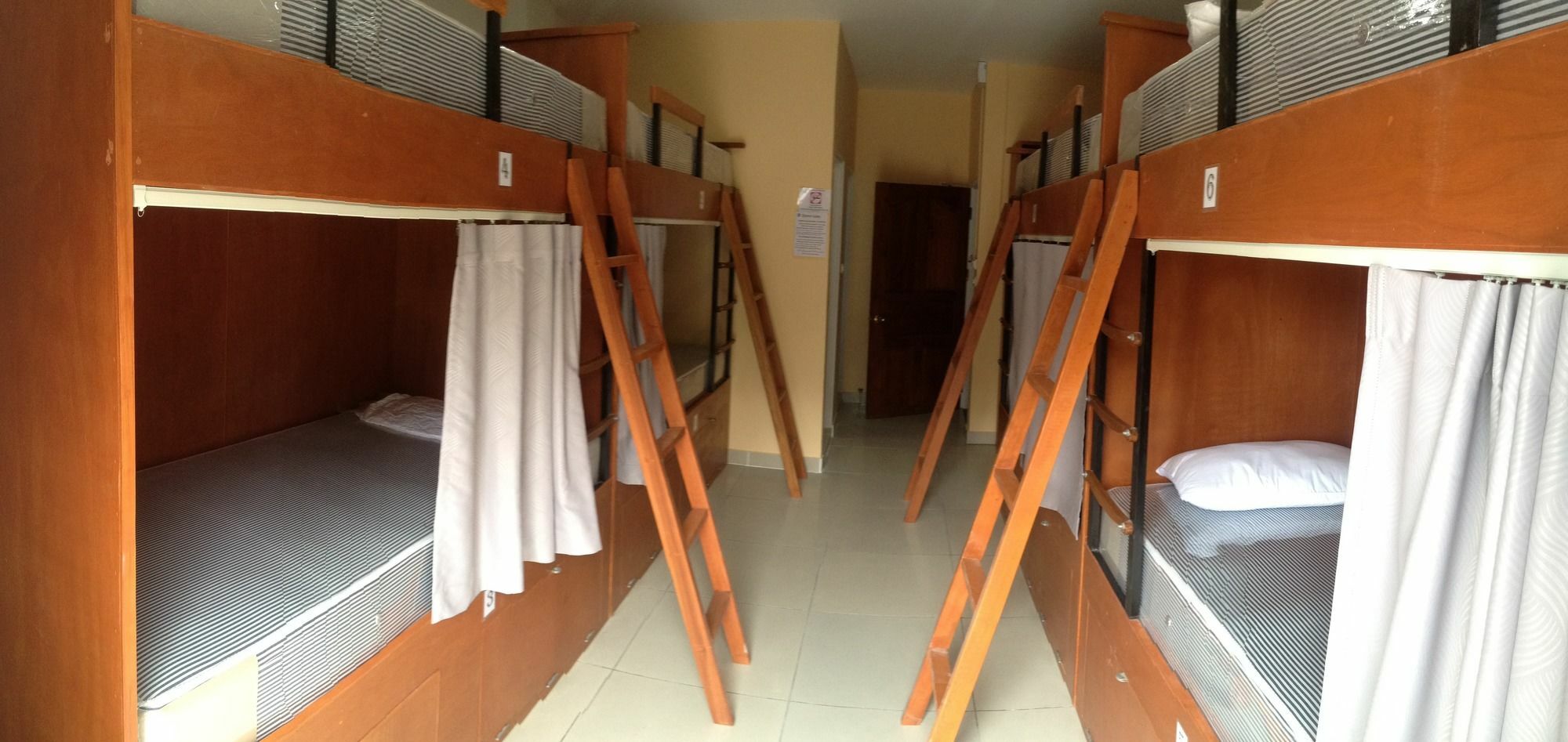 Jomtien Hostel 2* Jomtien Beach