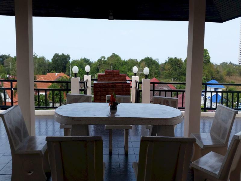 Sea View Apartment