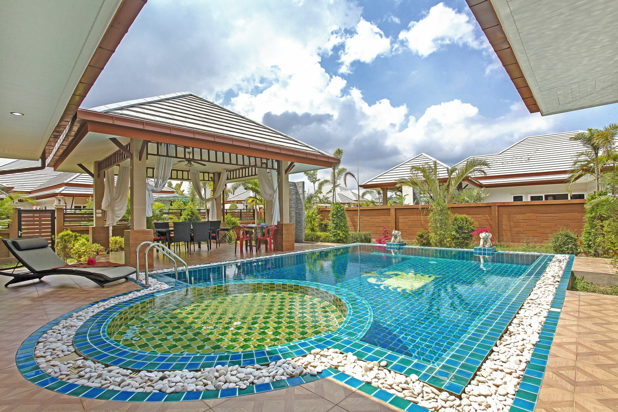 Villa Thammachat Vints No.141 *
