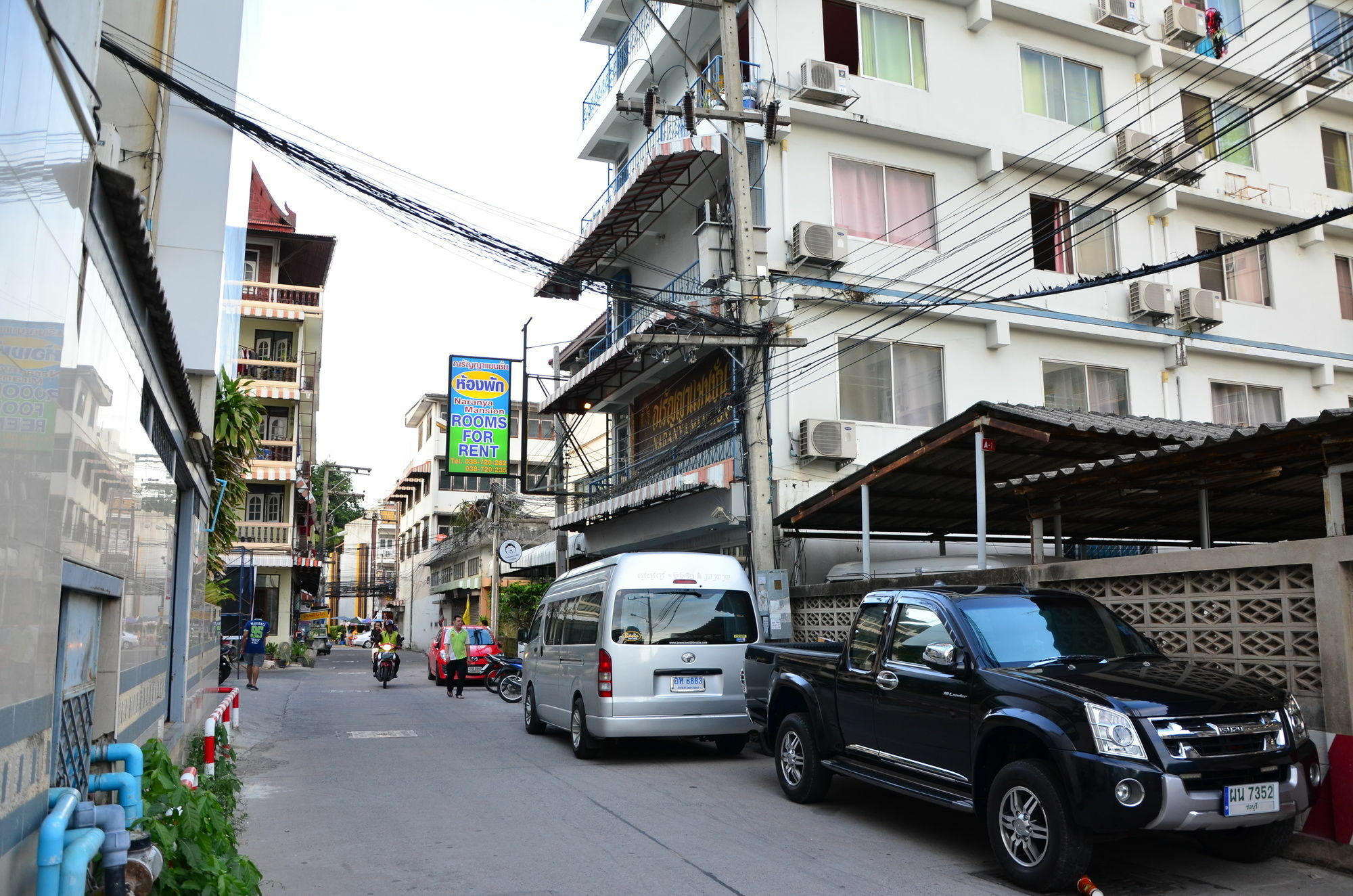 Naranya Mansion *