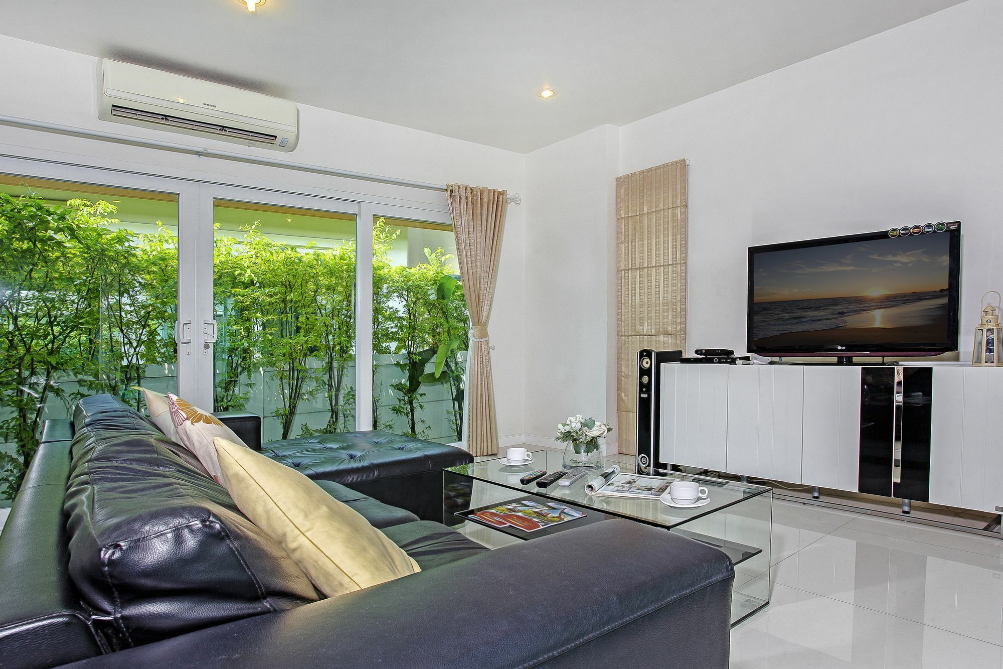 Rossawan Pool Villa *