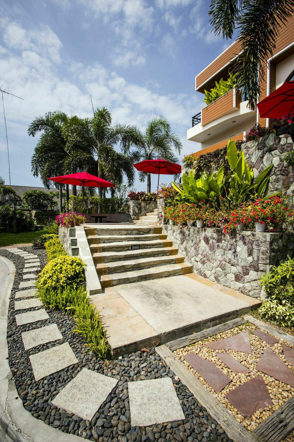 Phu Places Bangsaen