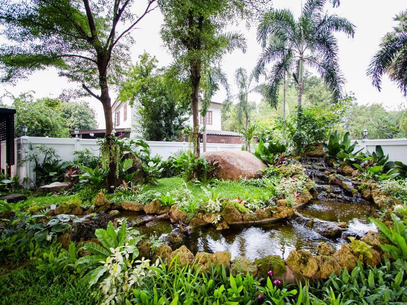 Phu Places Aparthotel