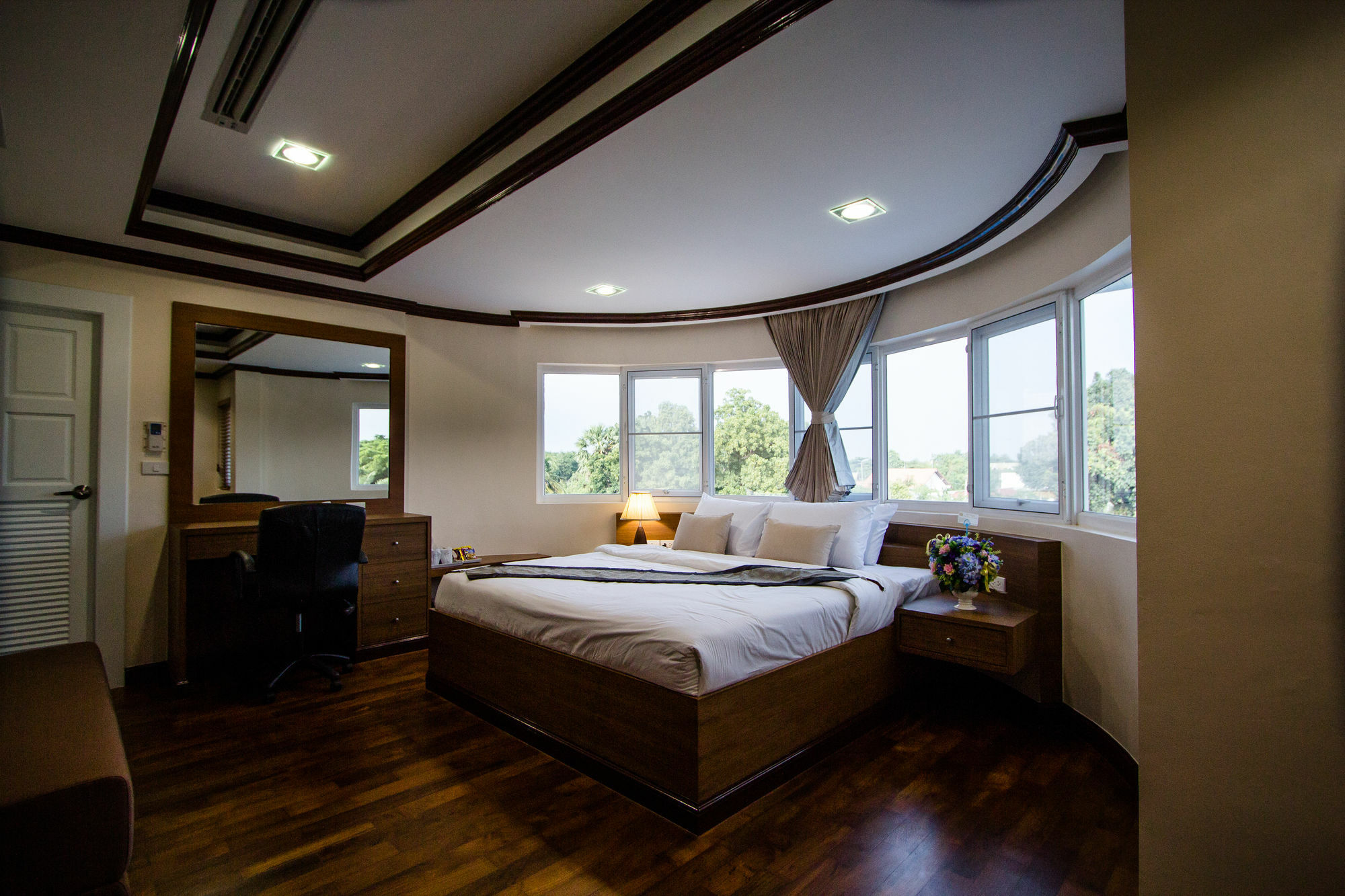 Phu Places Aparthotel 3*