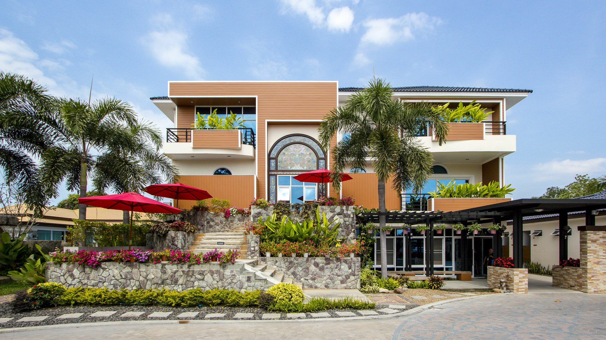 Phu Places Aparthotel