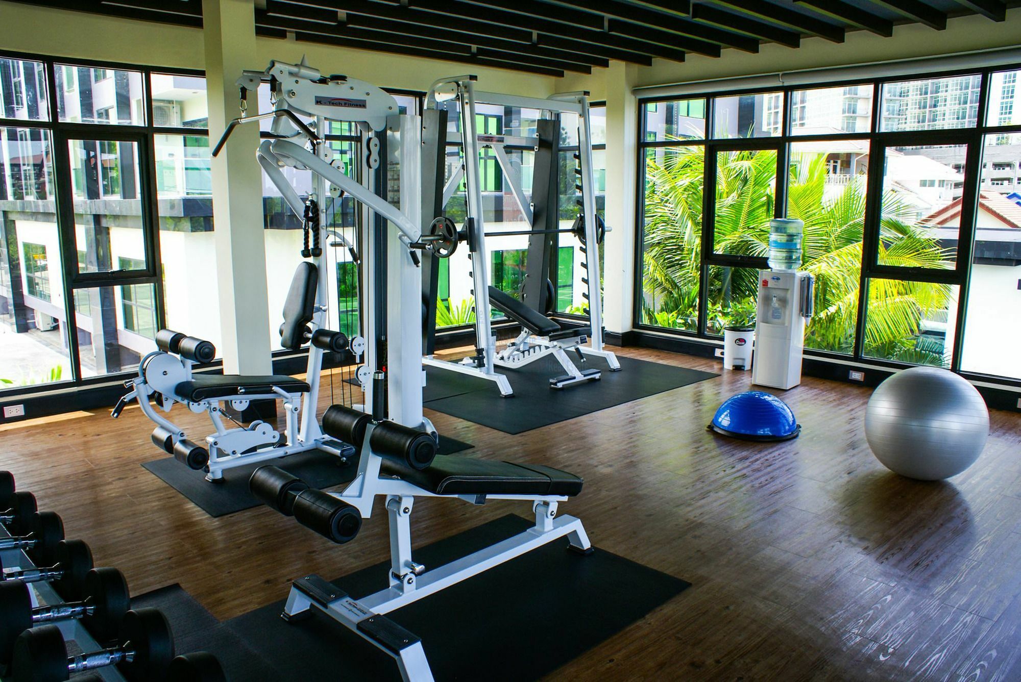Hotel Dusit Grand View Jomtien