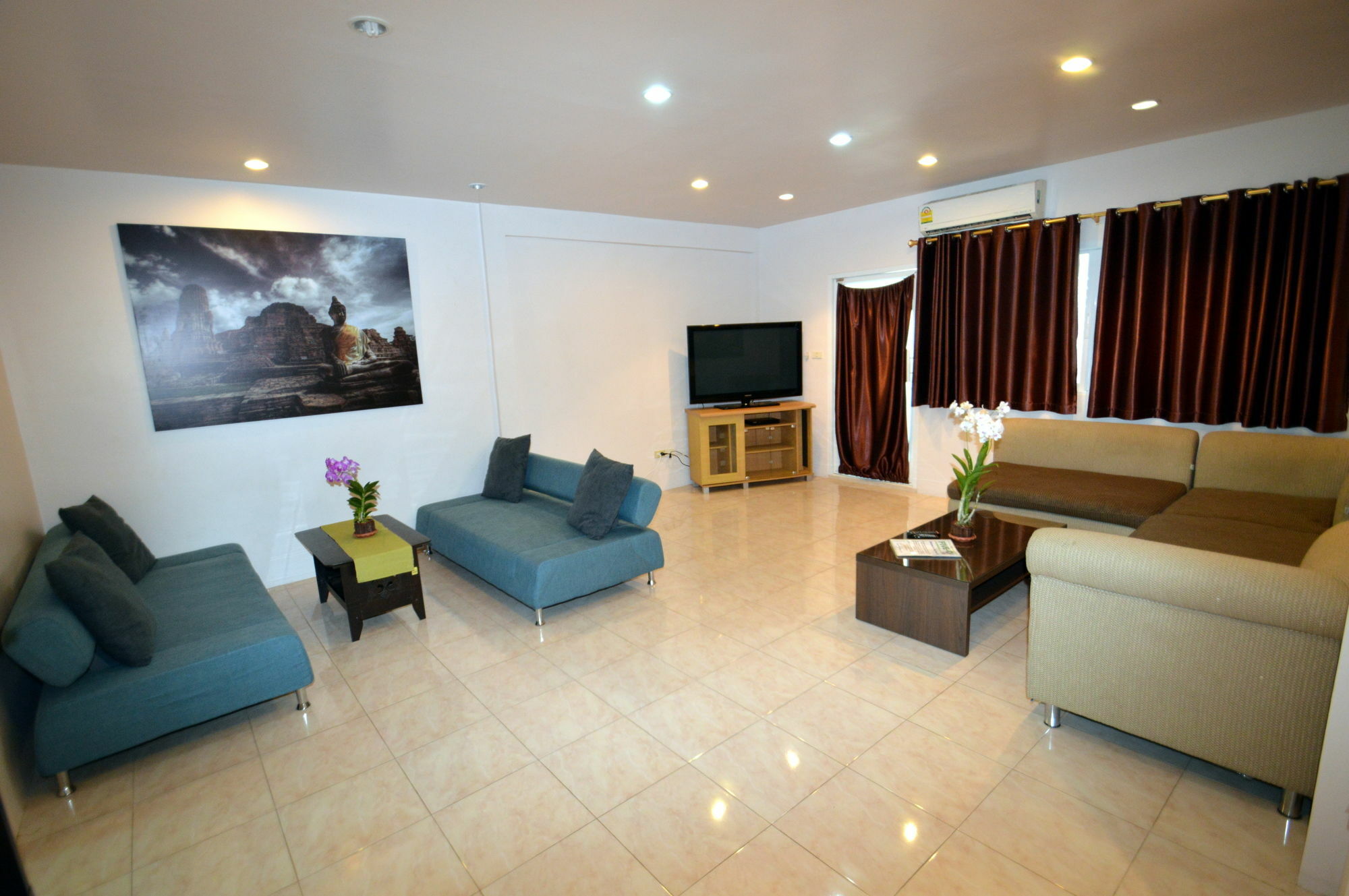 The Five-o Hotel