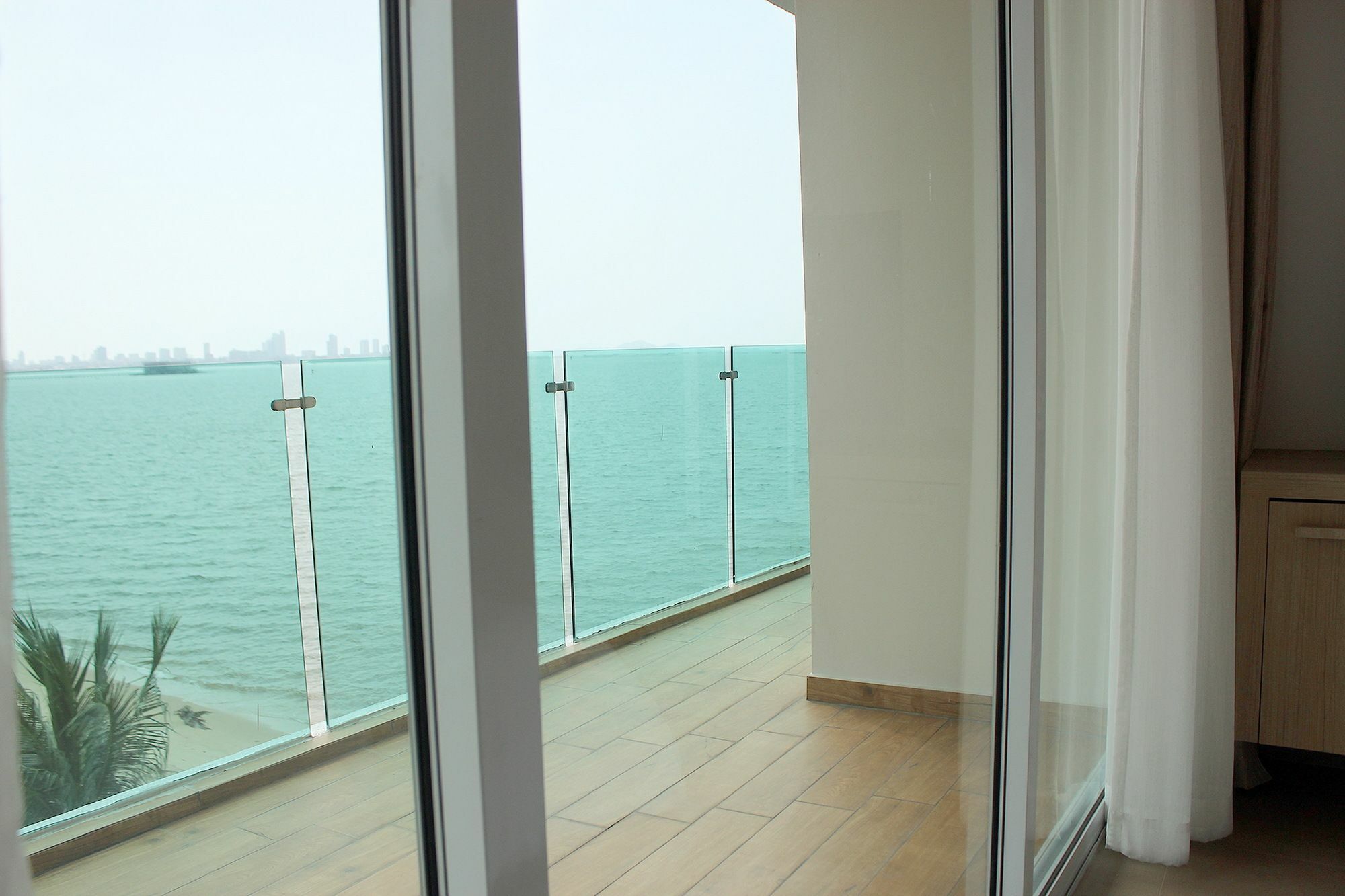 Paradise Ocean View Front In Pattaya Bang Lamung