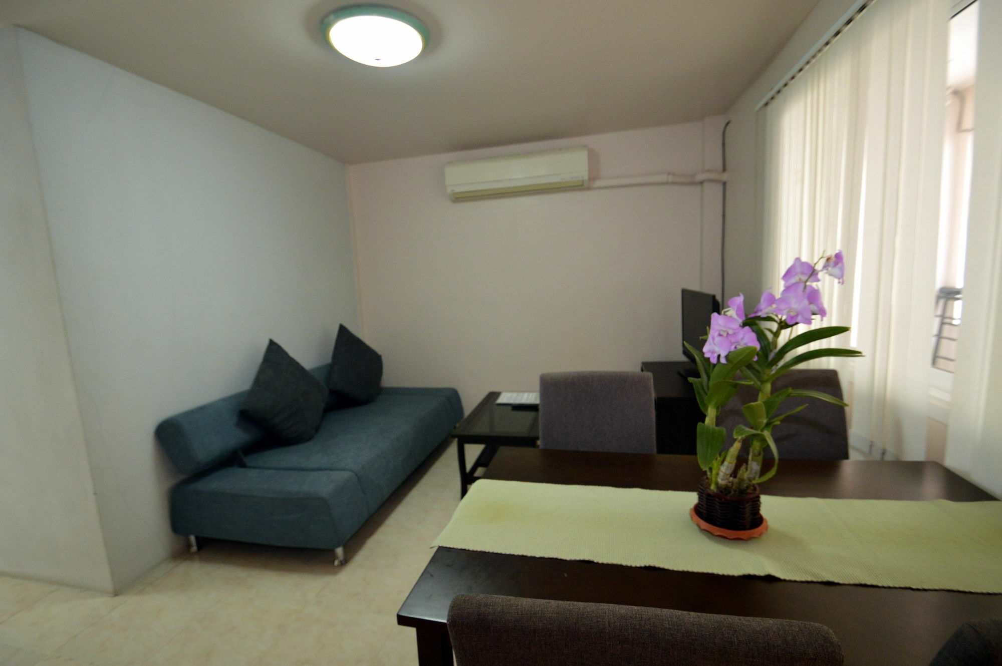 The Five-o Hotel