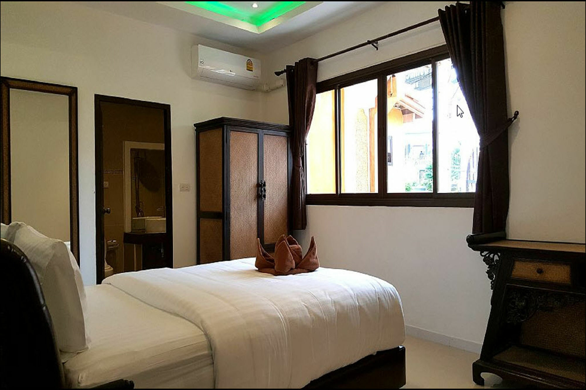 Villa Hideland - The Luxury Tropical Pattaya