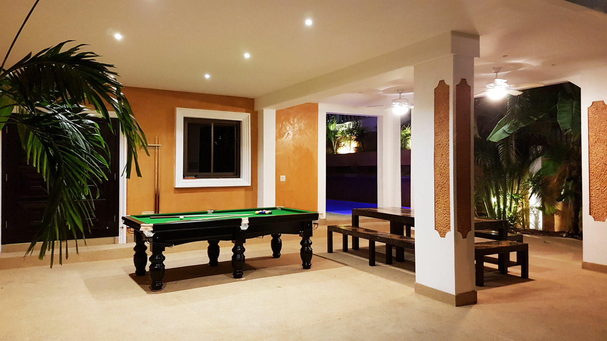 Hideland - The Luxury Tropical