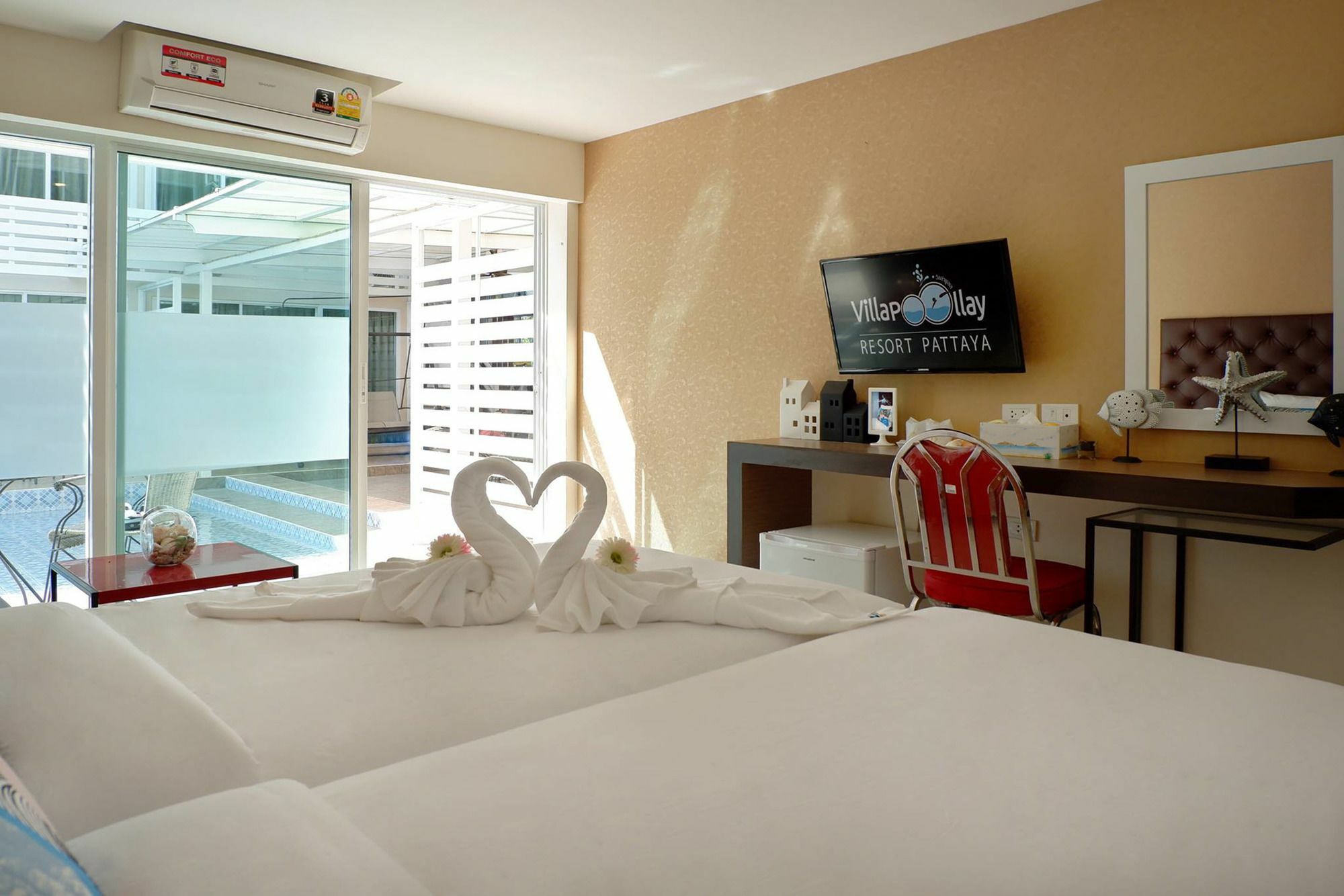 Pool Lay Hotel 3*