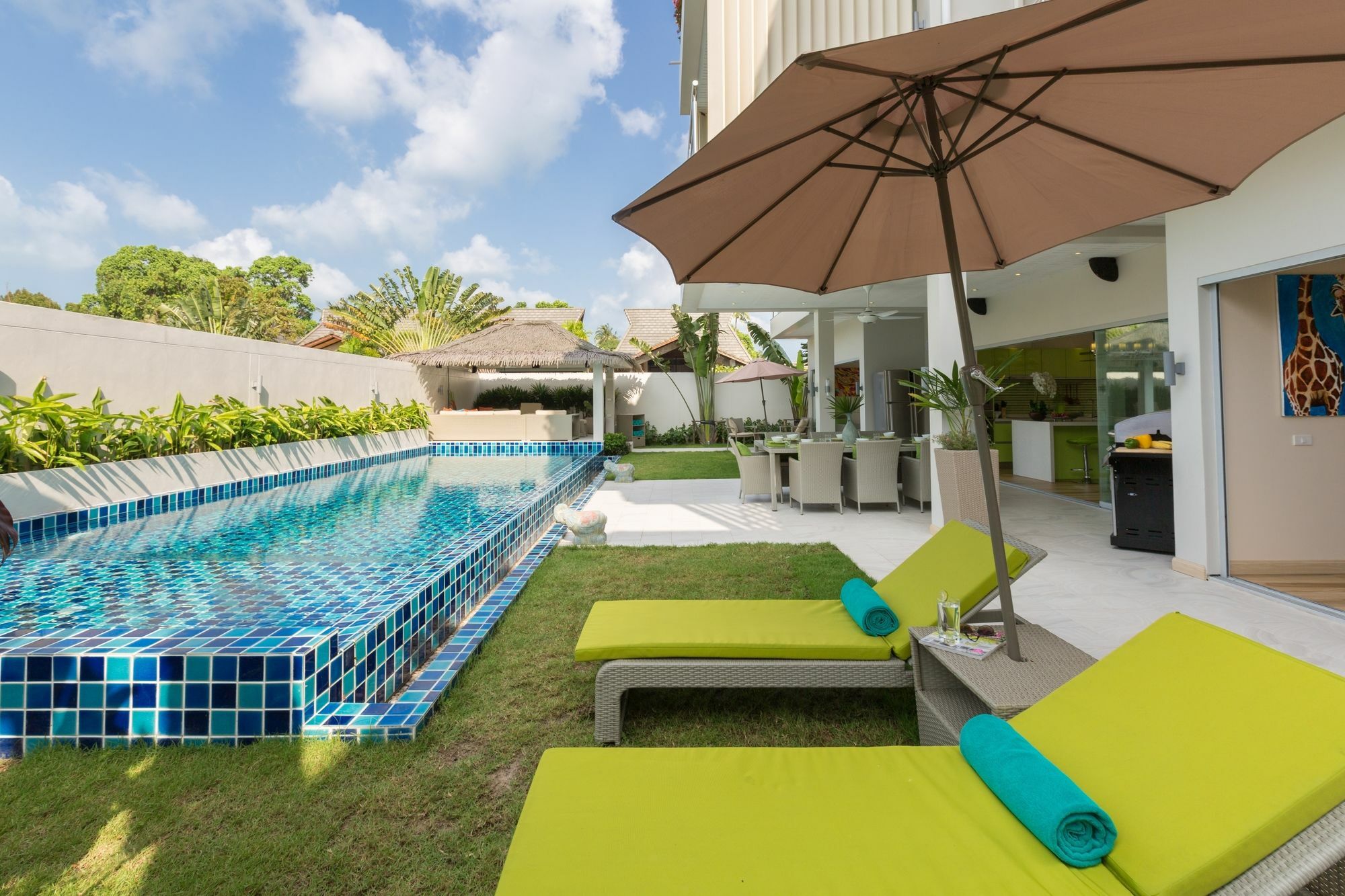 Beachside Mojito Villa