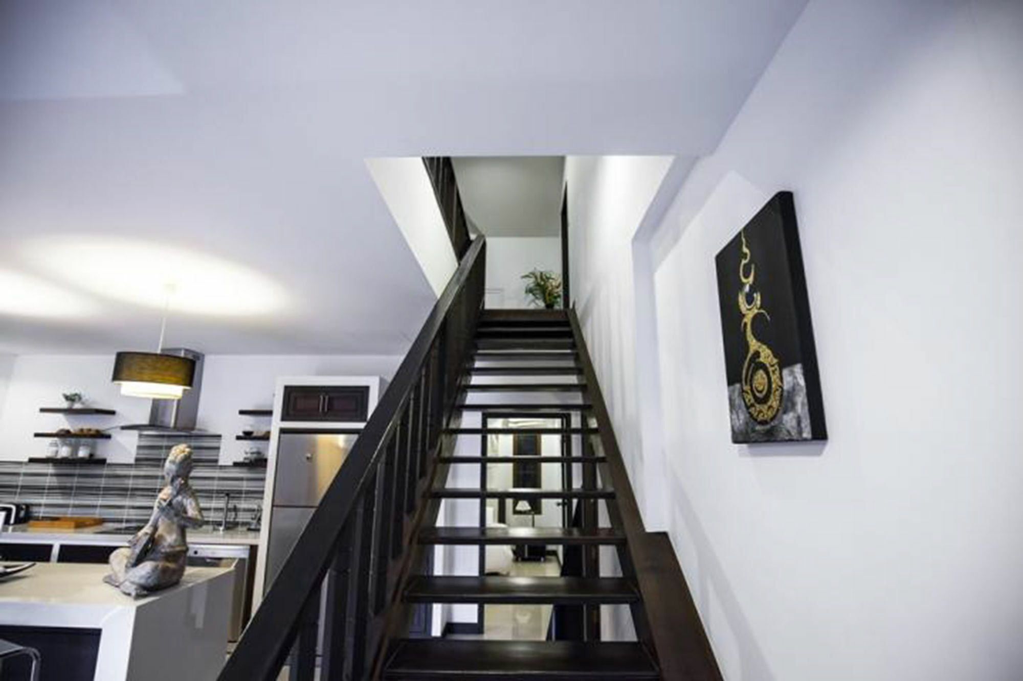 Champagne By G Estate Villa