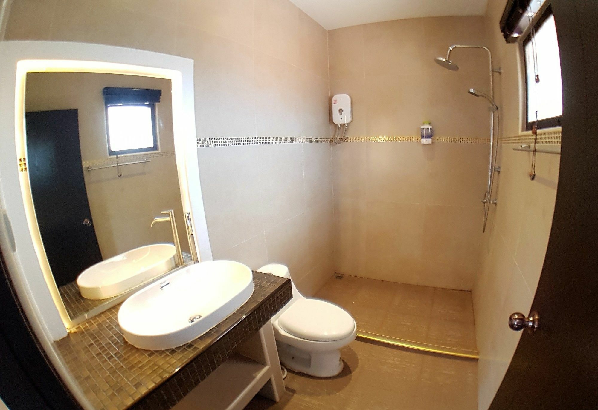 Hideland - The Luxury Tropical * Pattaya