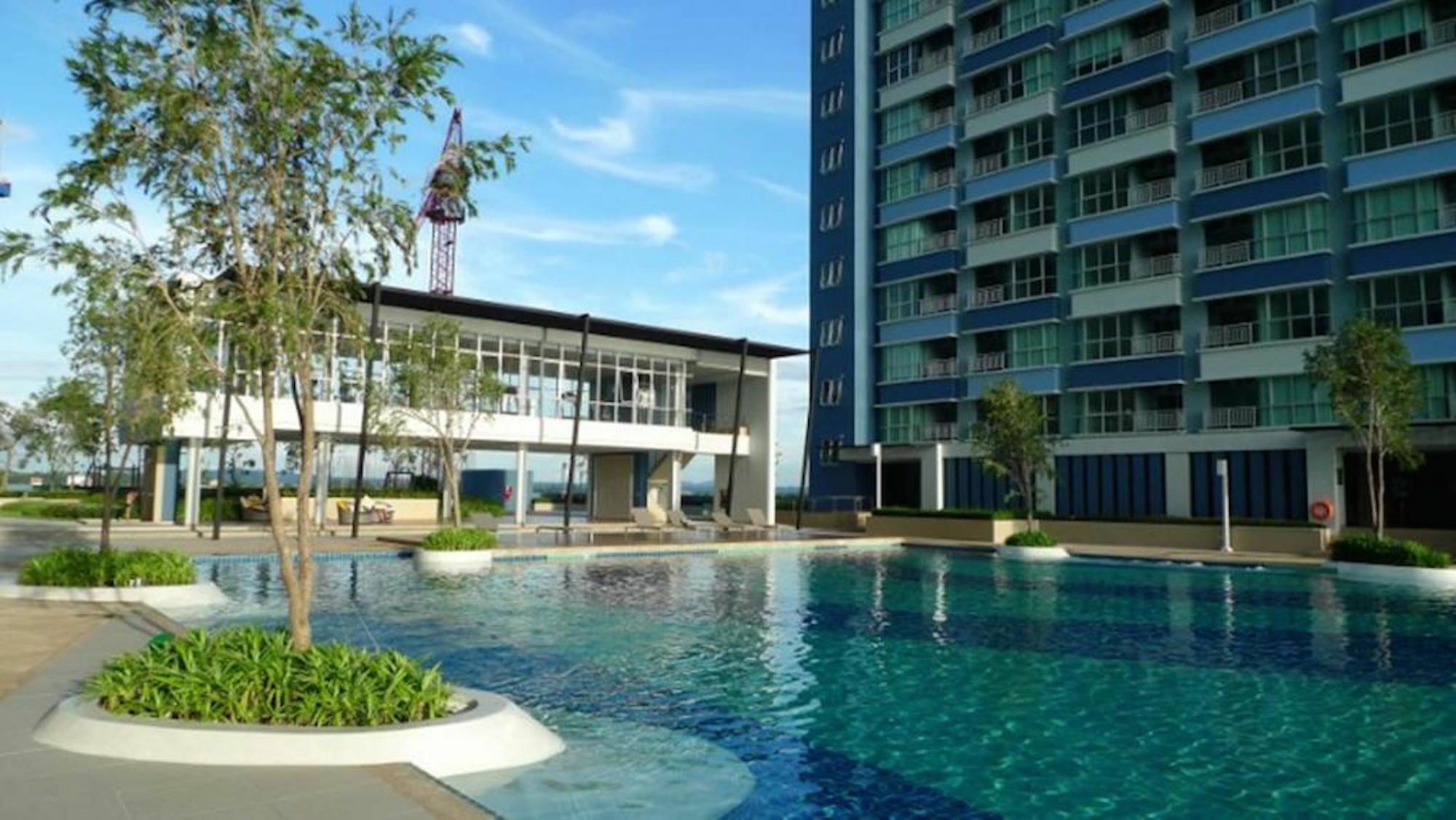 The Ralaxing At Lumpini Park Condominium. 3*