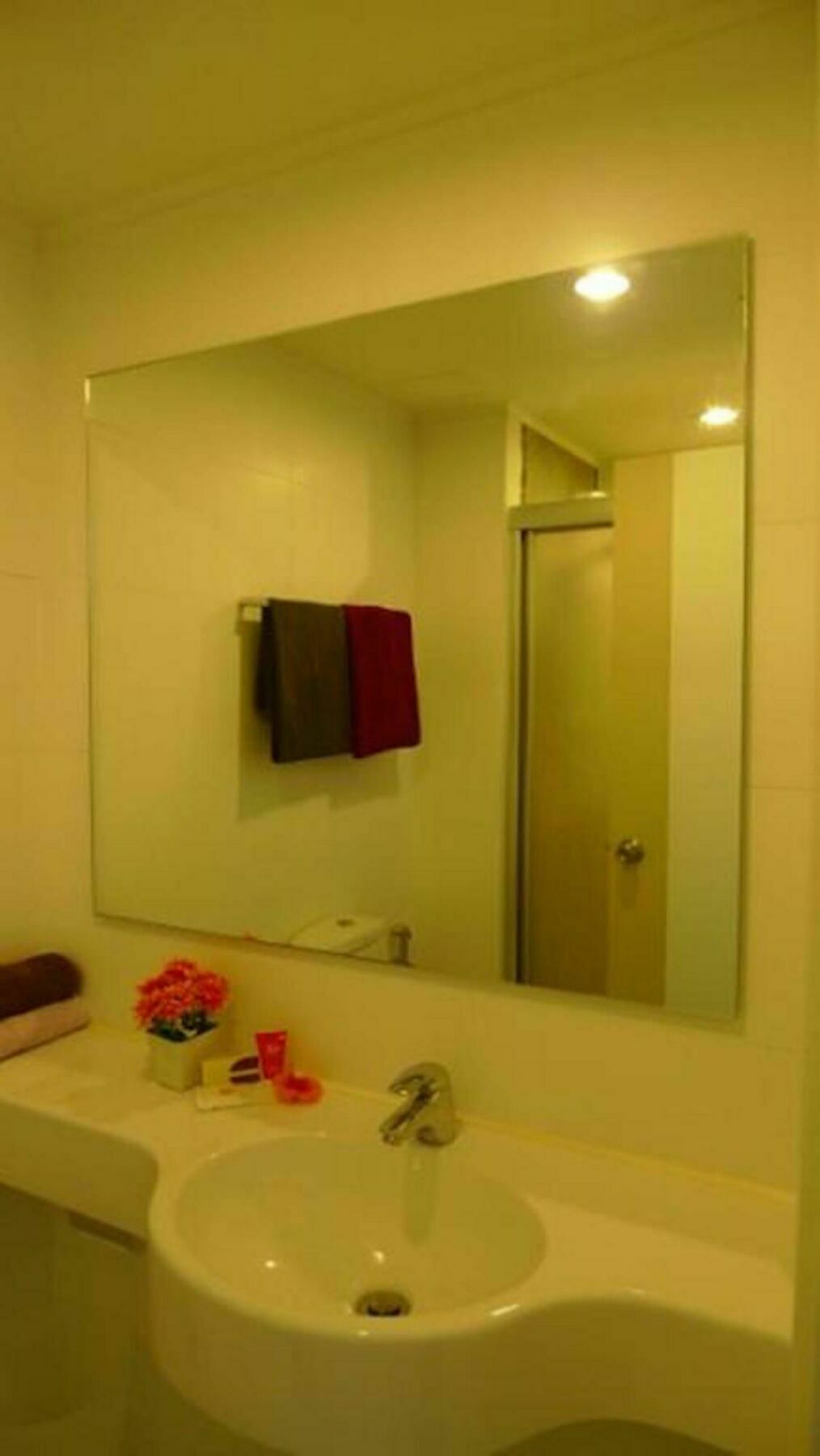 The Ralaxing At Lumpini Park Condominium. Hotel