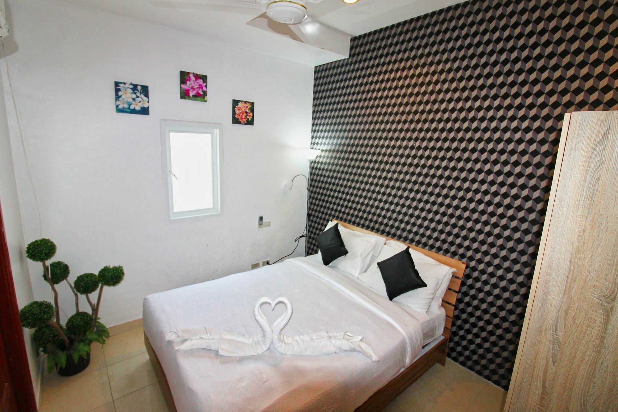 Grande Adam Private Pool Pousada Pattaya