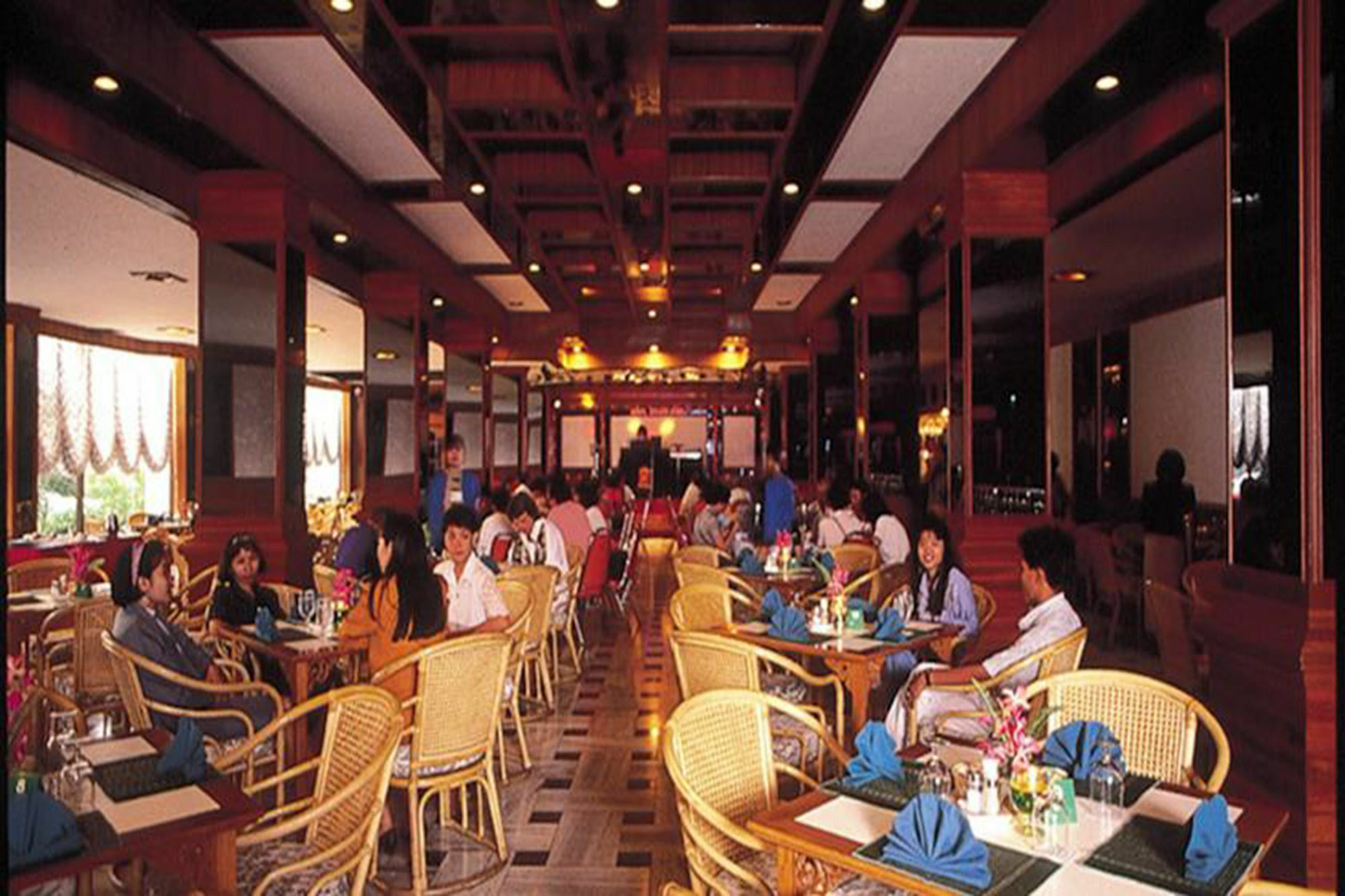 Royal Palace 3*