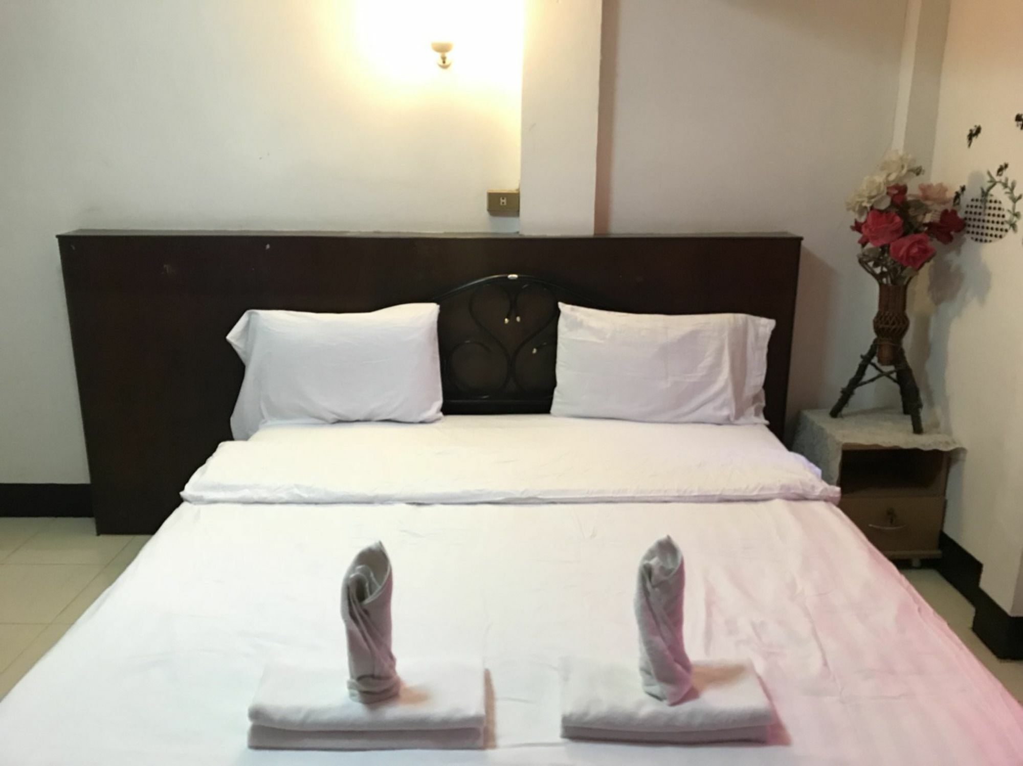 Oyo 75494 President Guest house 3*