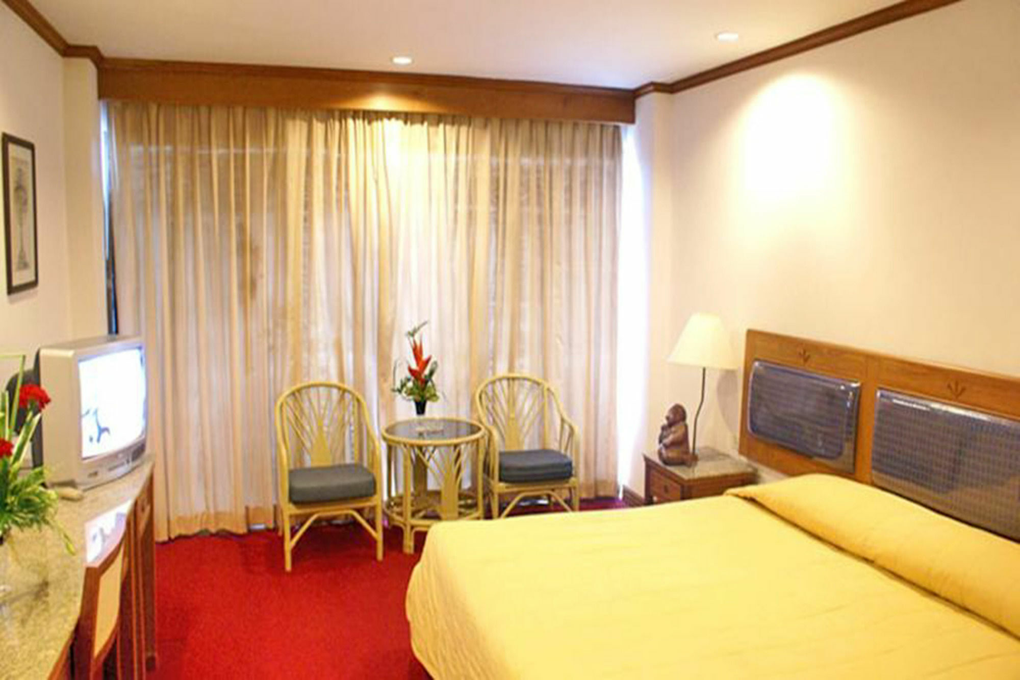 Royal Palace 3*