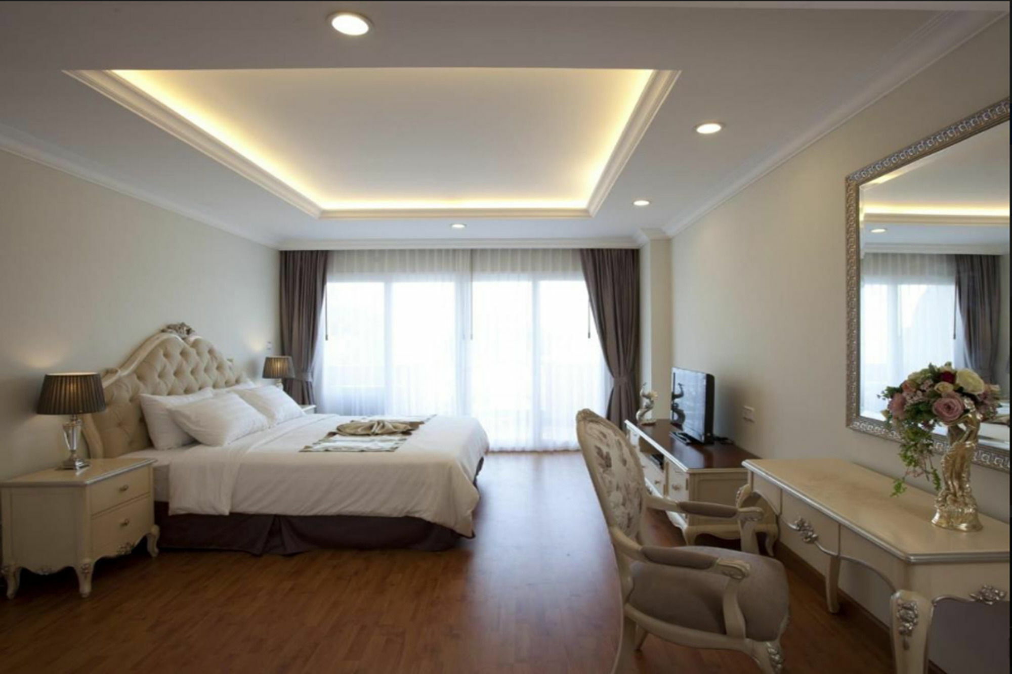 Lk Noble Hotel 4*