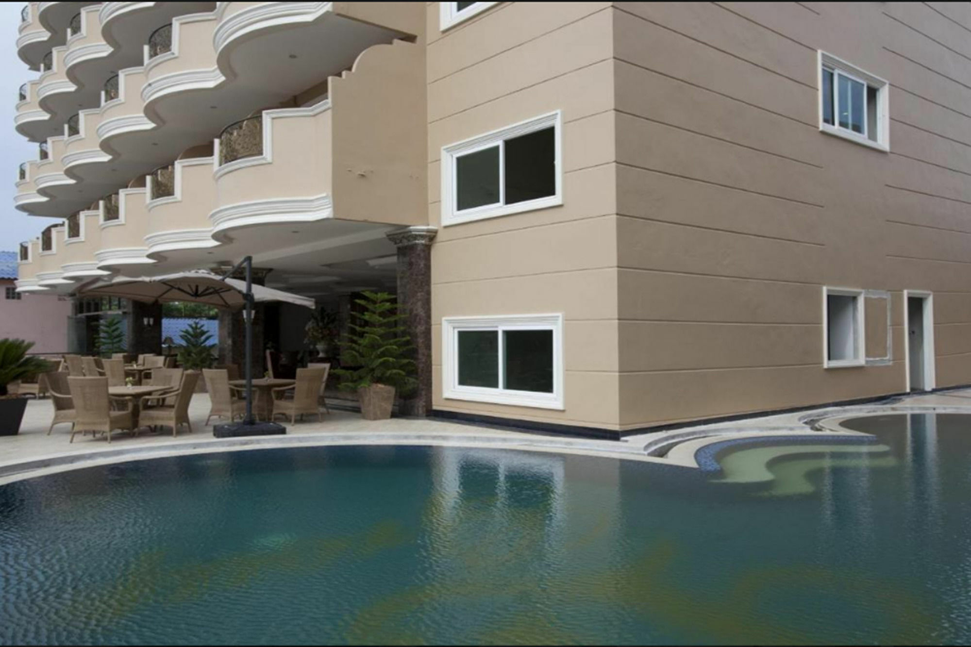 Hotel Lk Noble 4*