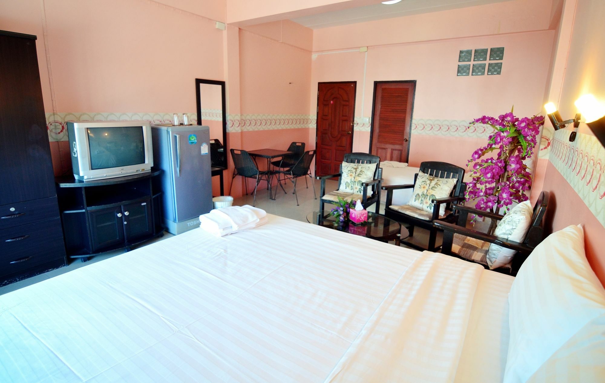 The Famous House - * Jomtien Beach