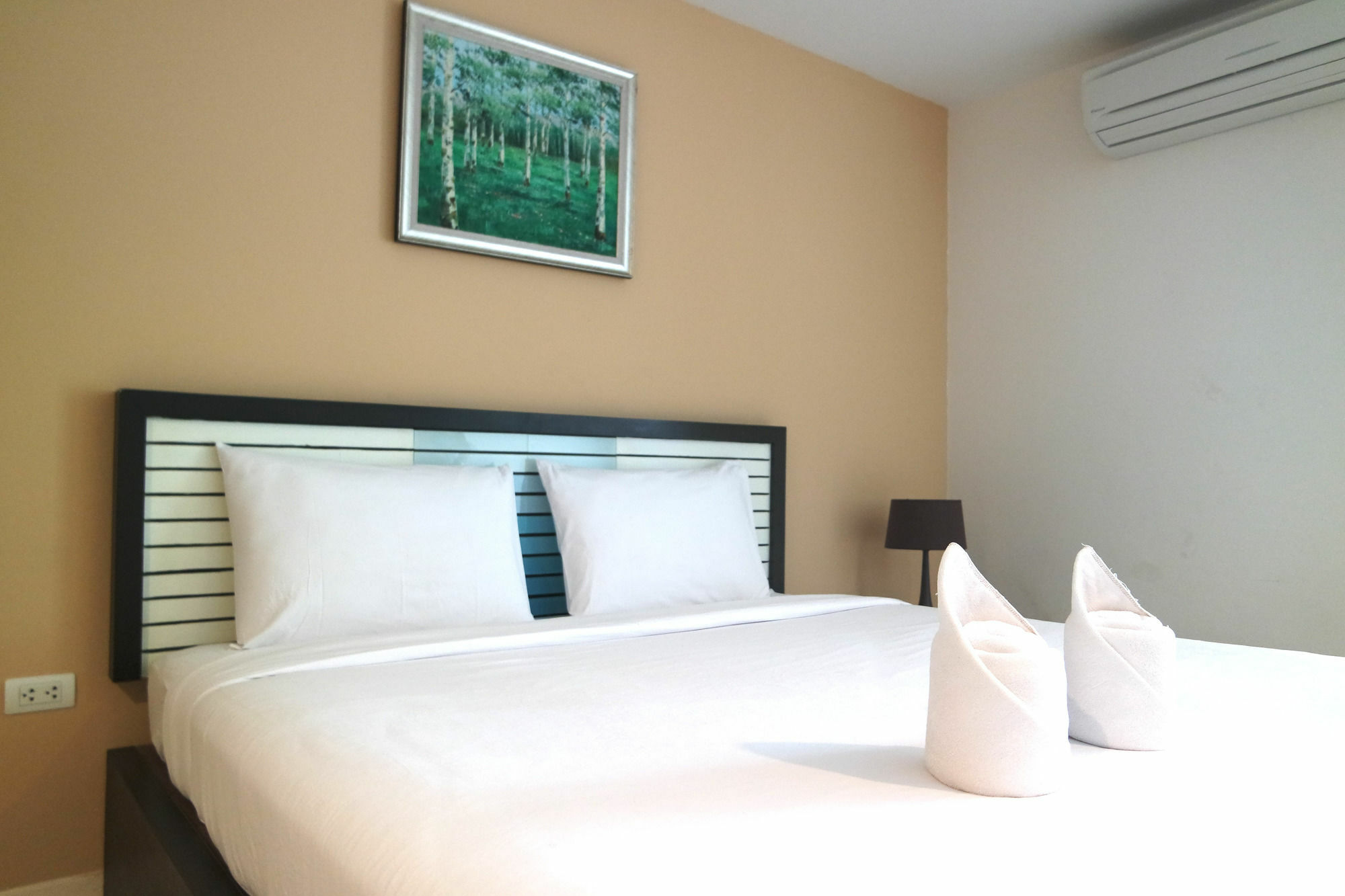 Similan Mansion 2*