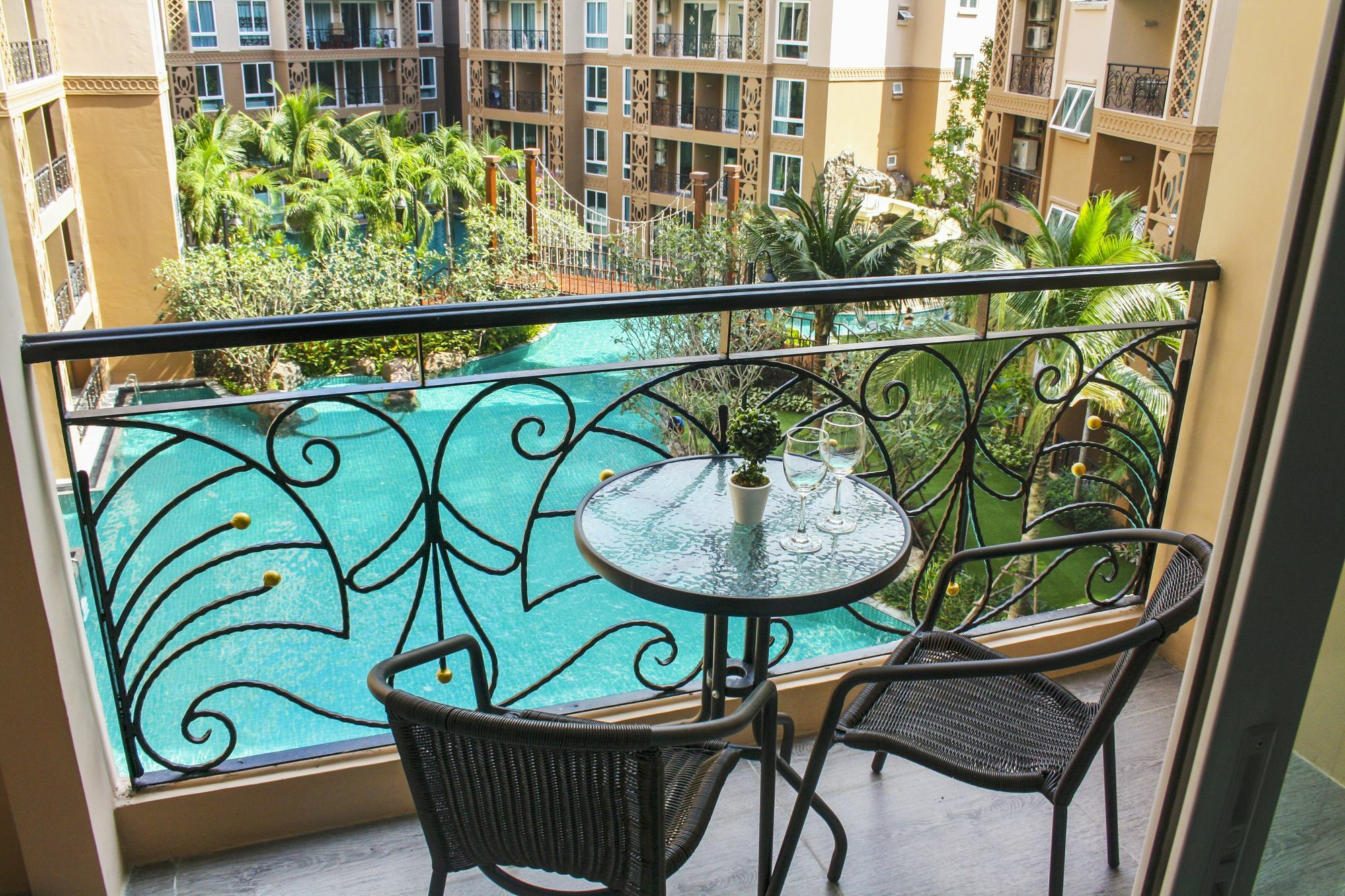 Atlantis Apartment