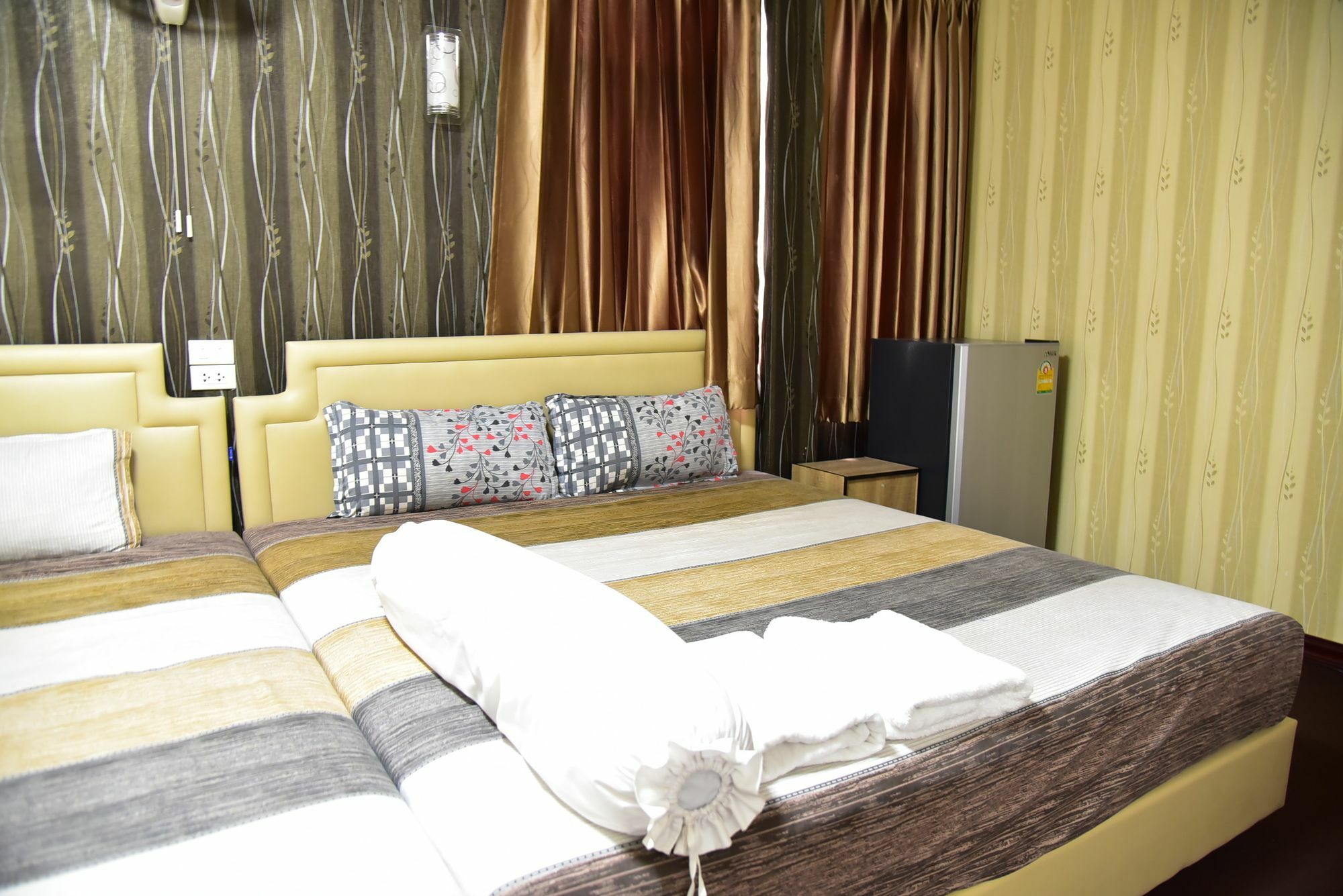 Hotel Hari Om Delhi Darbar Pattaya