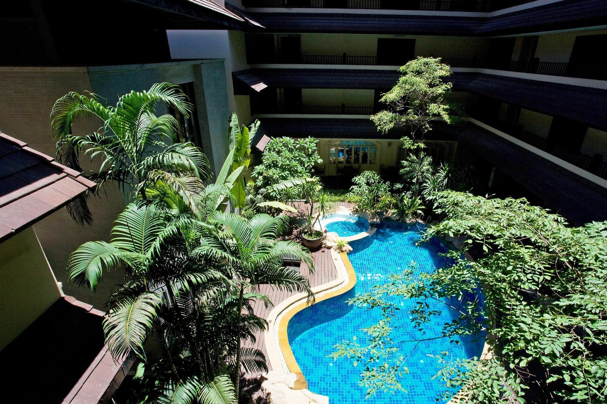Apartment Nirvana Place Pattaya