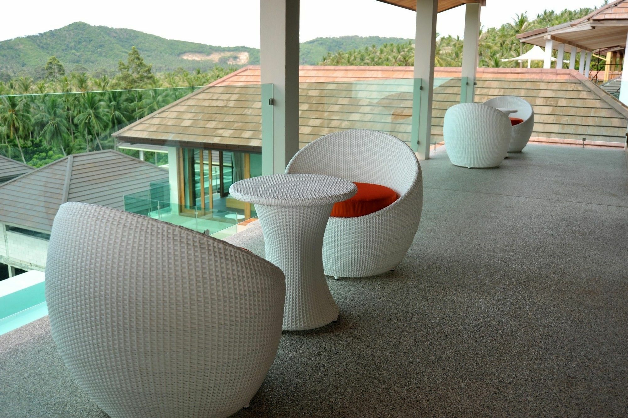 Villa Maenam Hills *