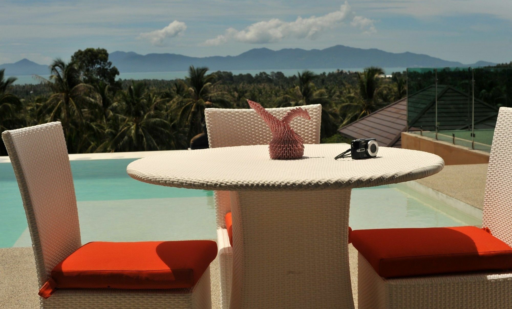 Maenam Hills Villa
