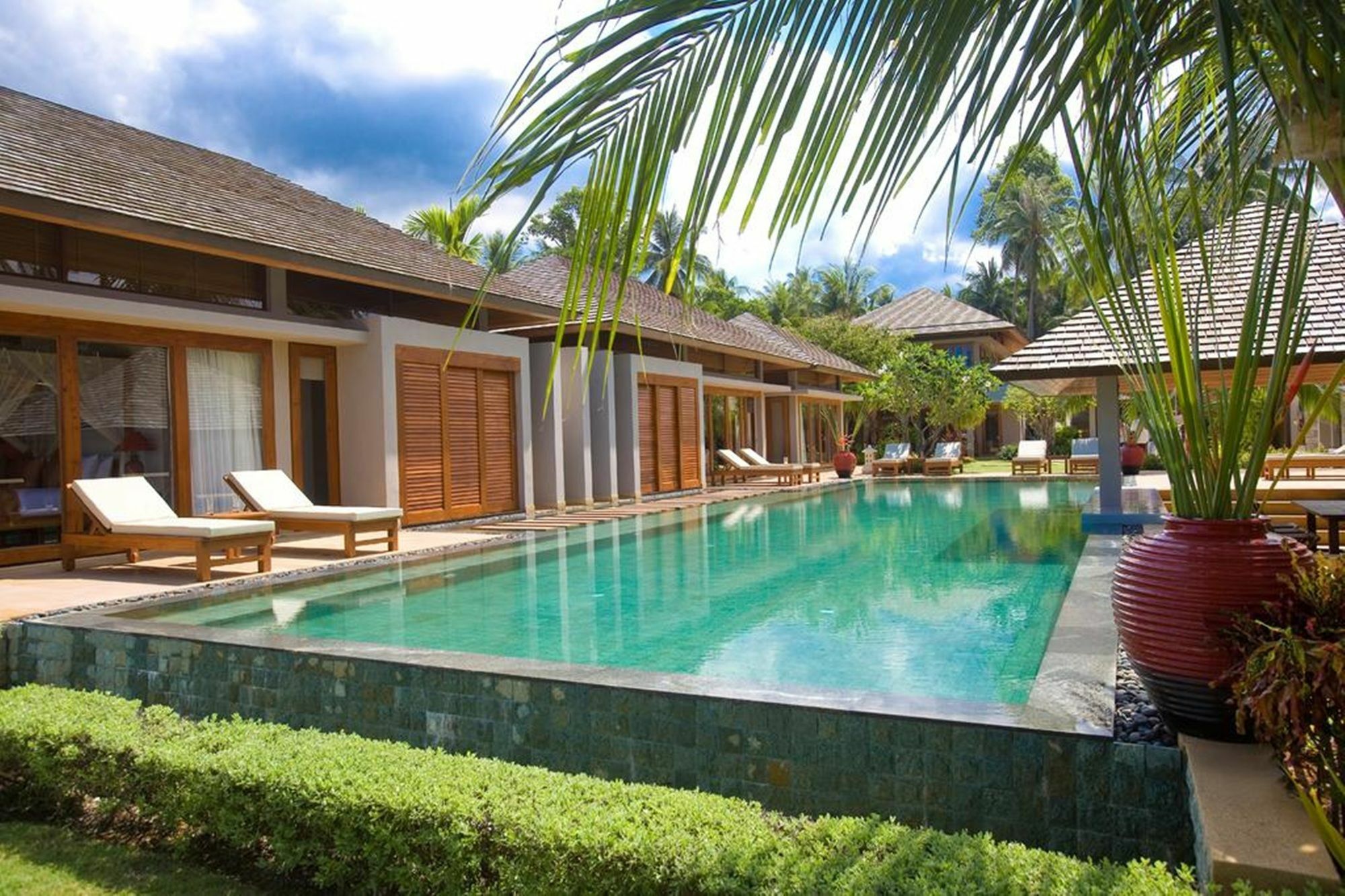 Samara Luxury Beachfront Villa Nathon