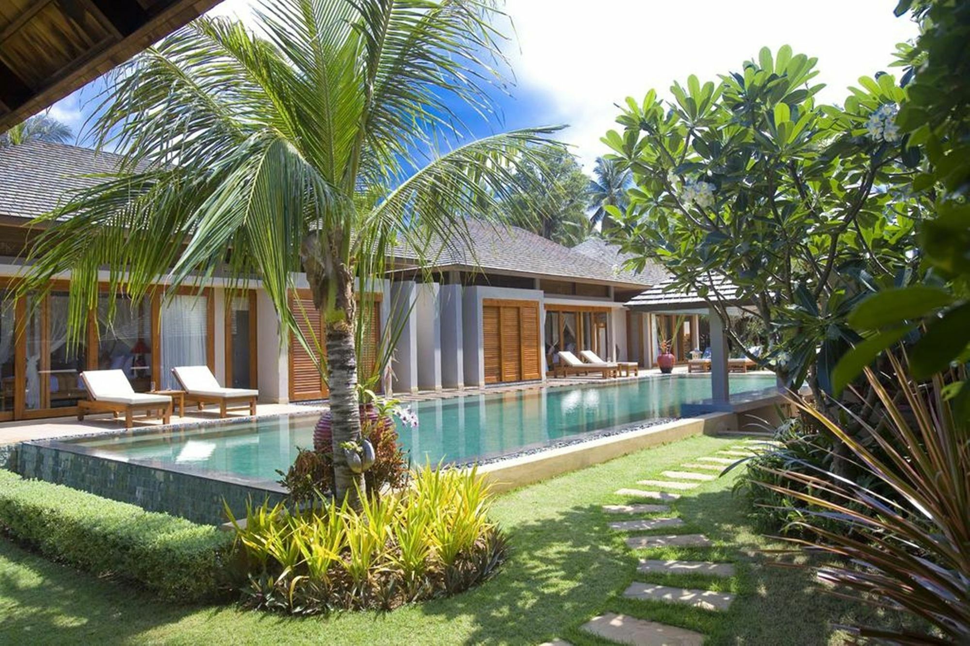Villa Samara Luxury Beachfront *